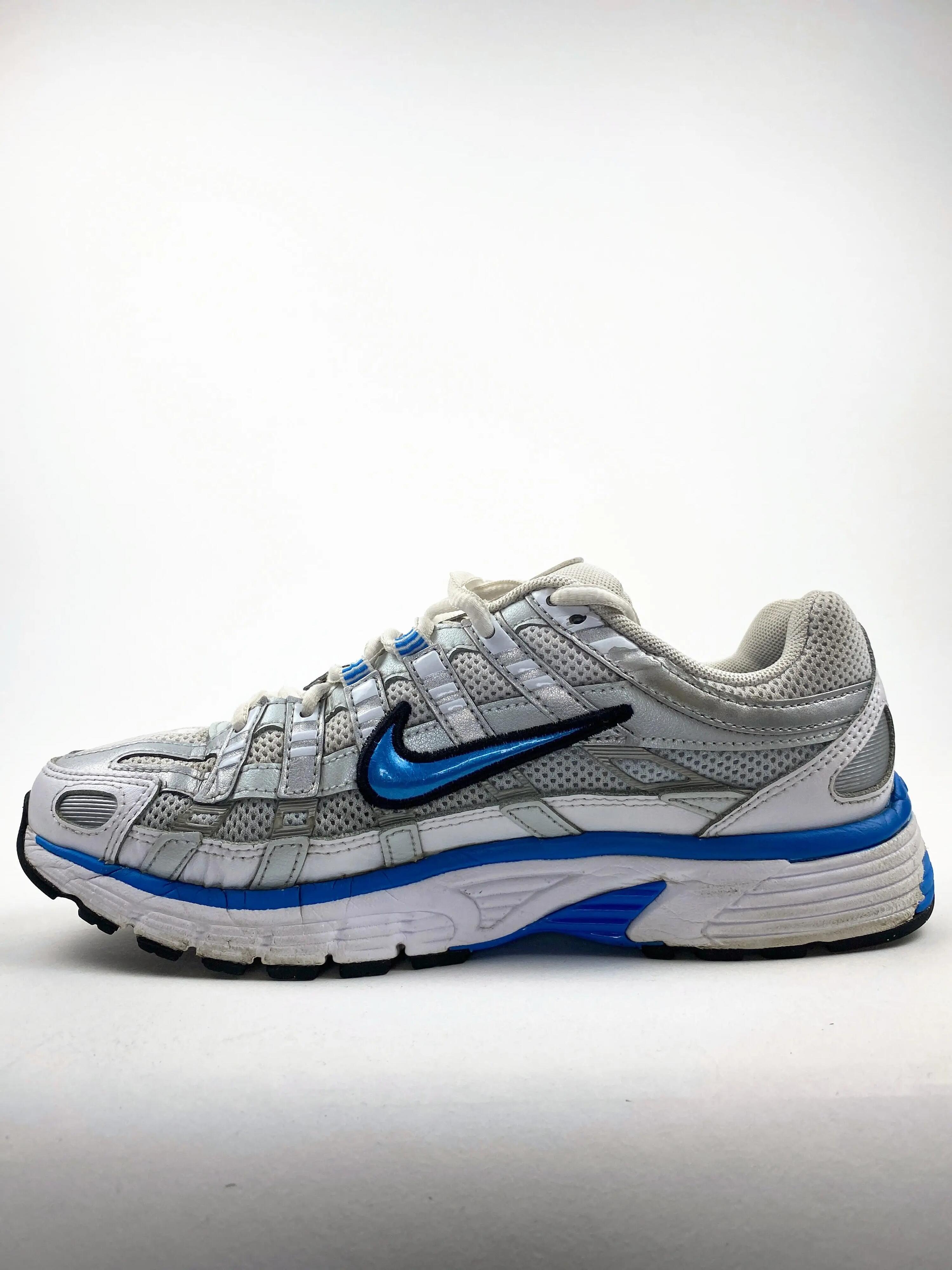 Reconditionné NIKE Baskets Femme, P-6000, Gris clair Très Bon État 4/4