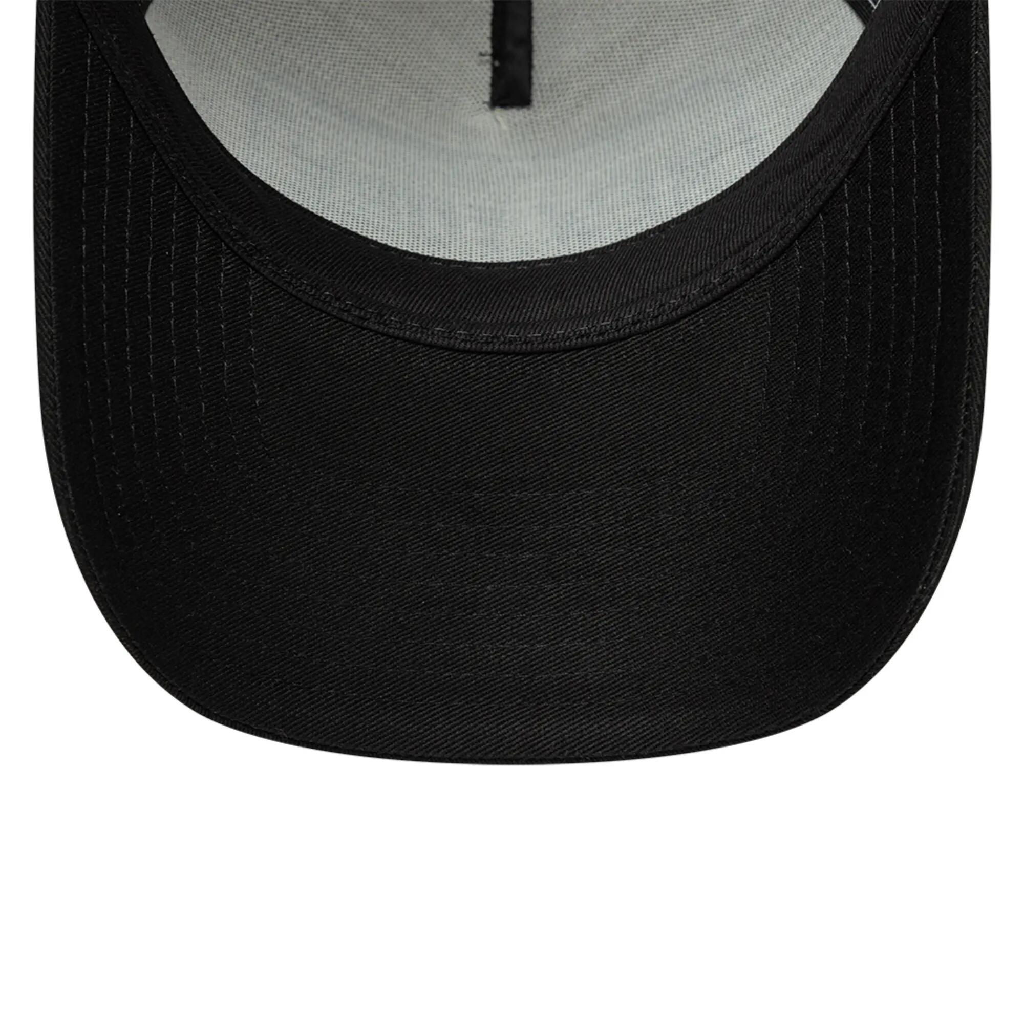 'New Era Men's Black Beanie.' 5/5