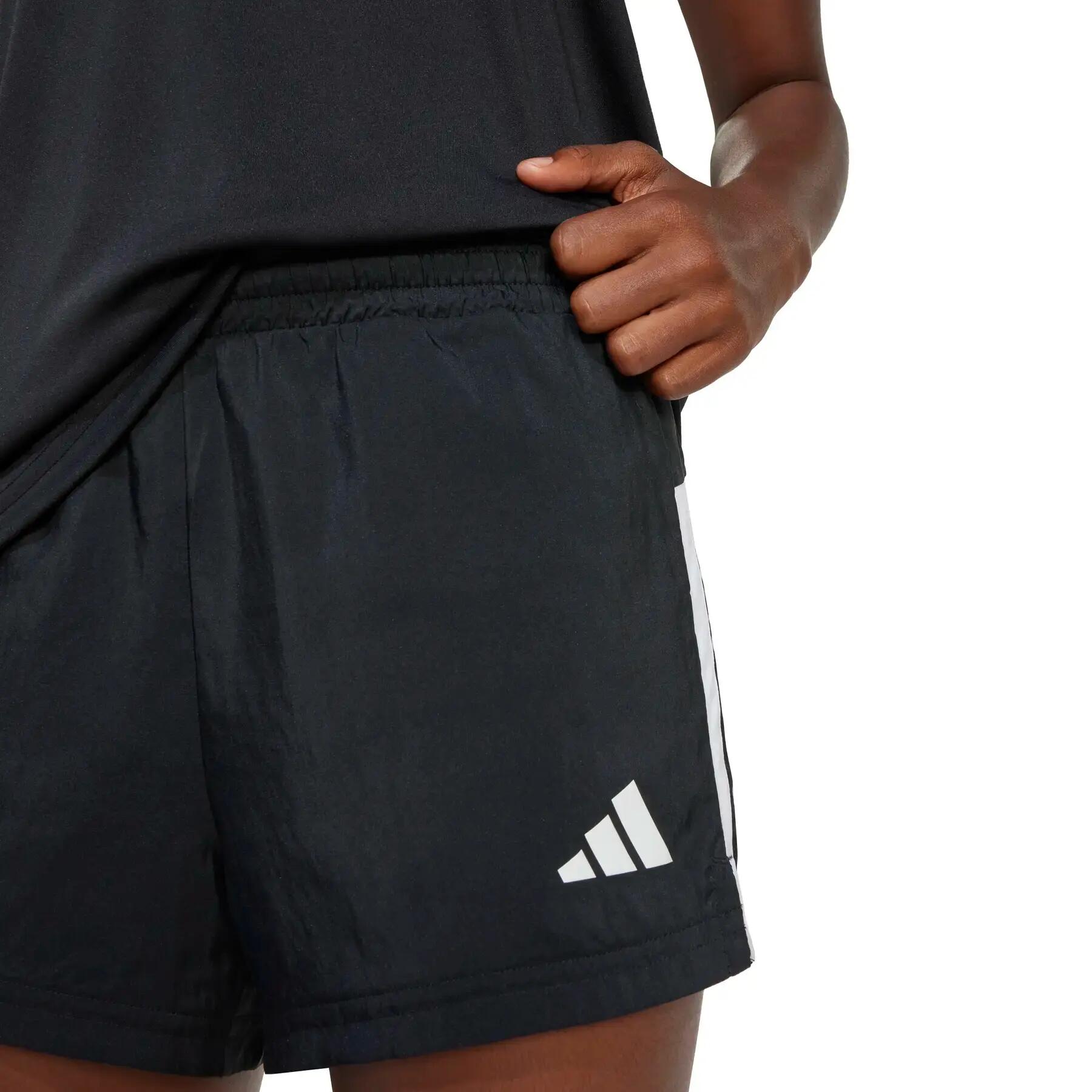 Train Essentials 3-Stripes Short Kids 6/6