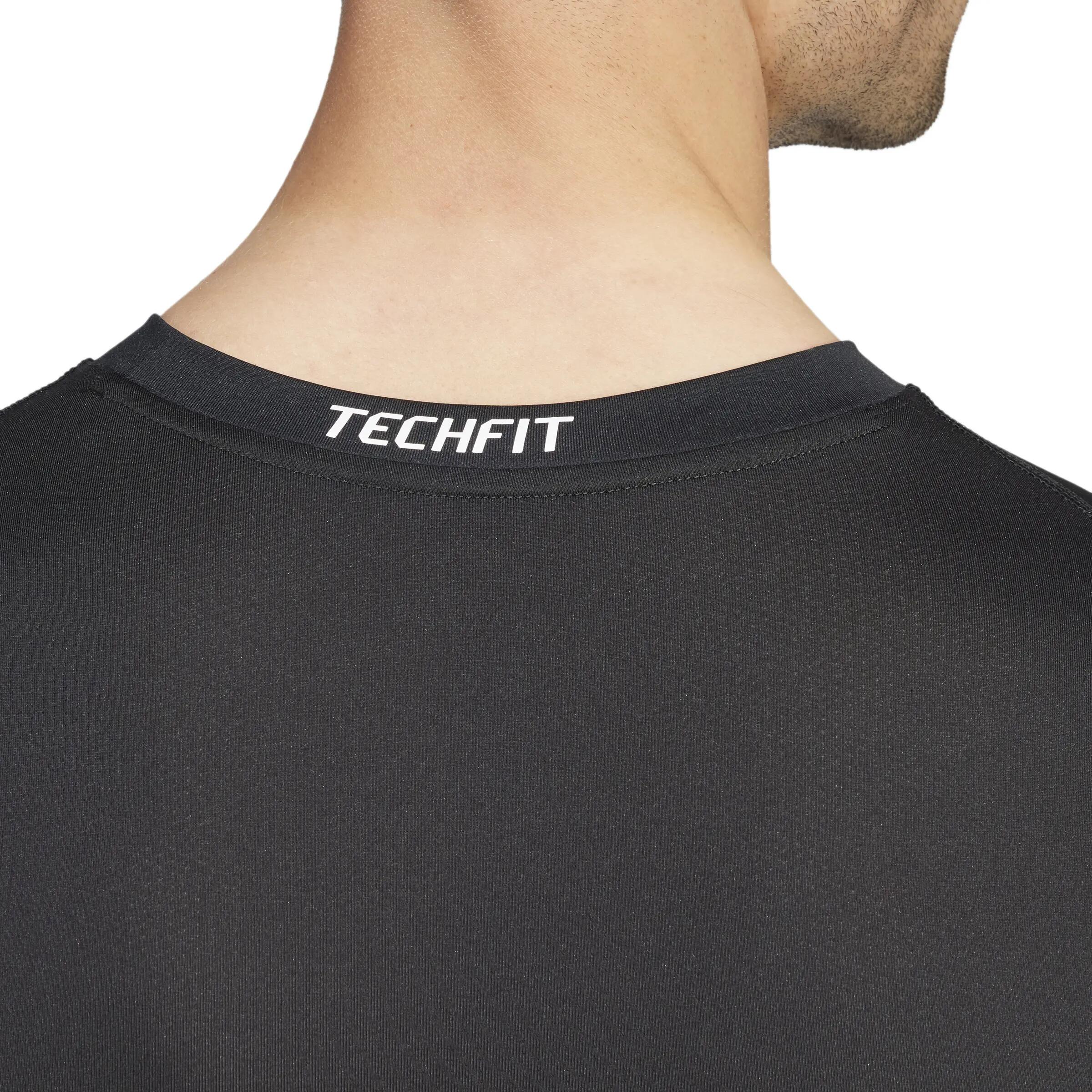 TECHFIT Compression Training Longsleeve 5/6
