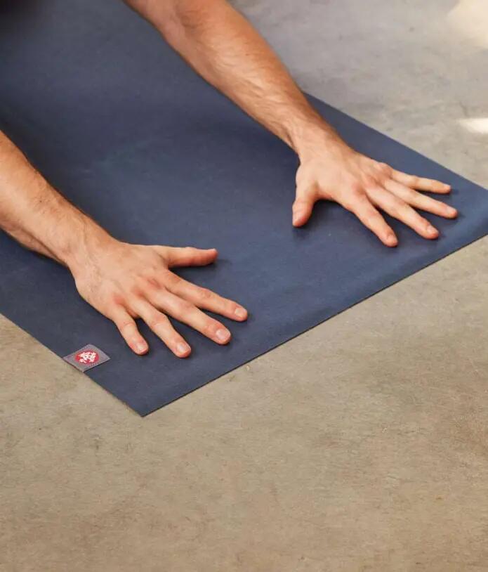 Tapis de yoga de voyage en caoutchouc Manduka eKO Superlite 1,5 mm - Anthracite 11/14
