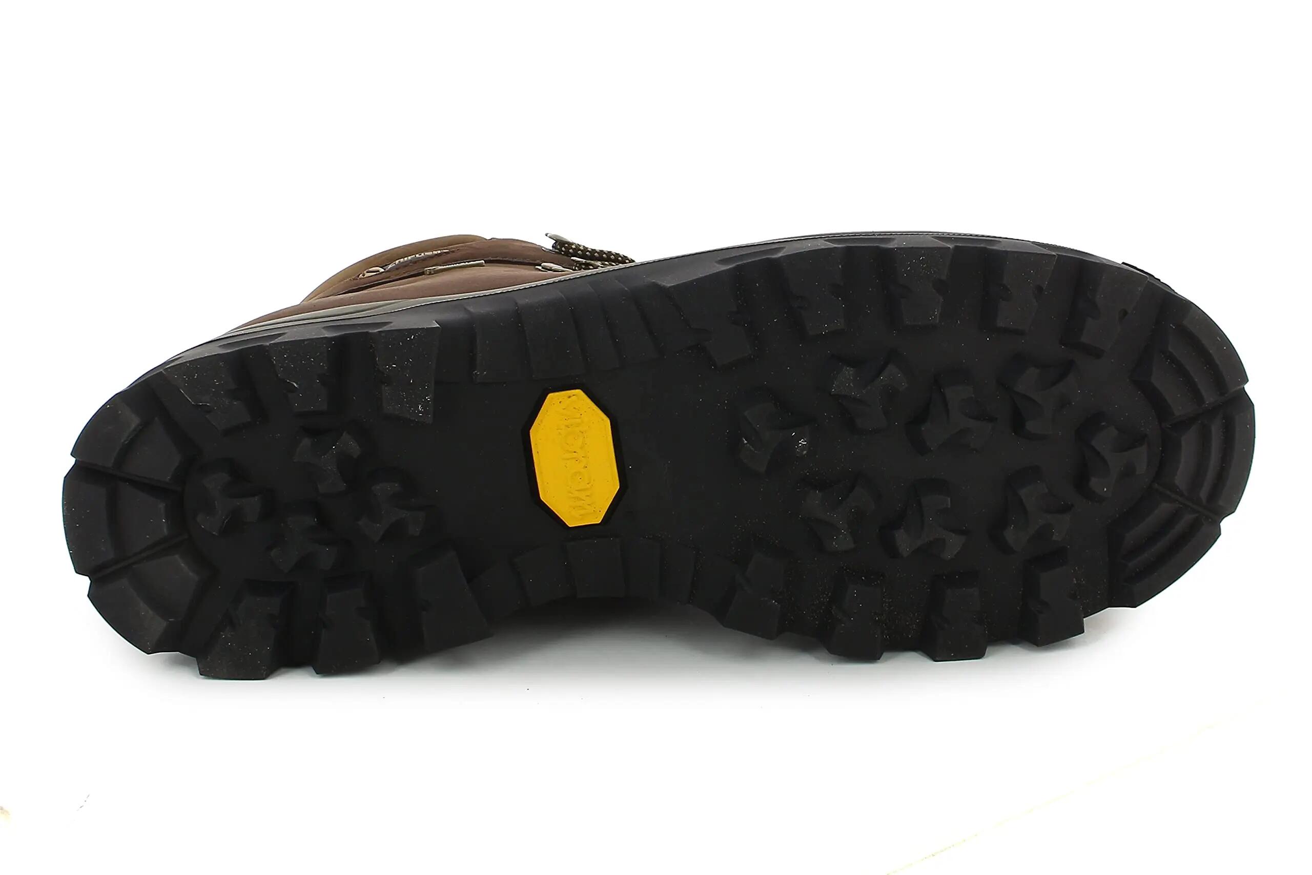 Hiking shoes Chiruca Urales 12 Gore-Tex 6/7
