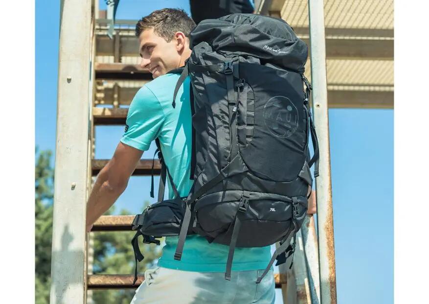 Rucsac de drumeție Maui & Sons 70L, negru, cu husă de ploaie 8/10