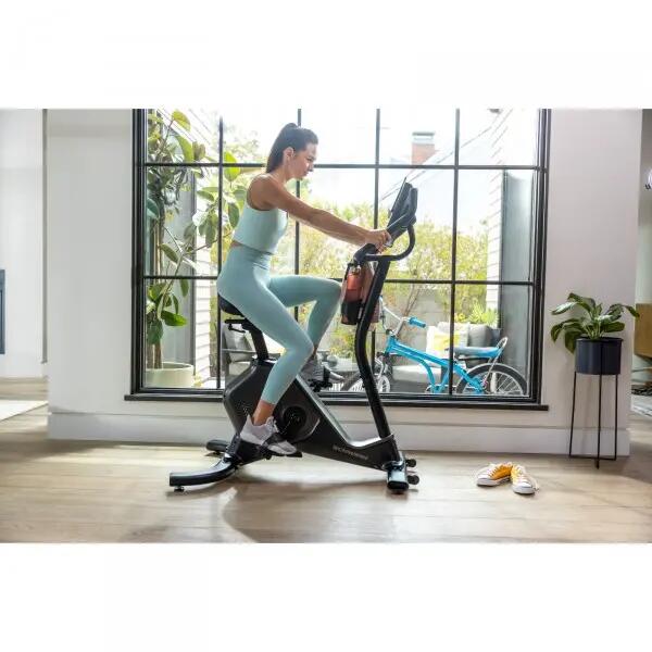 590 Upright Bike mit Terrain Control-Technologie 10/11