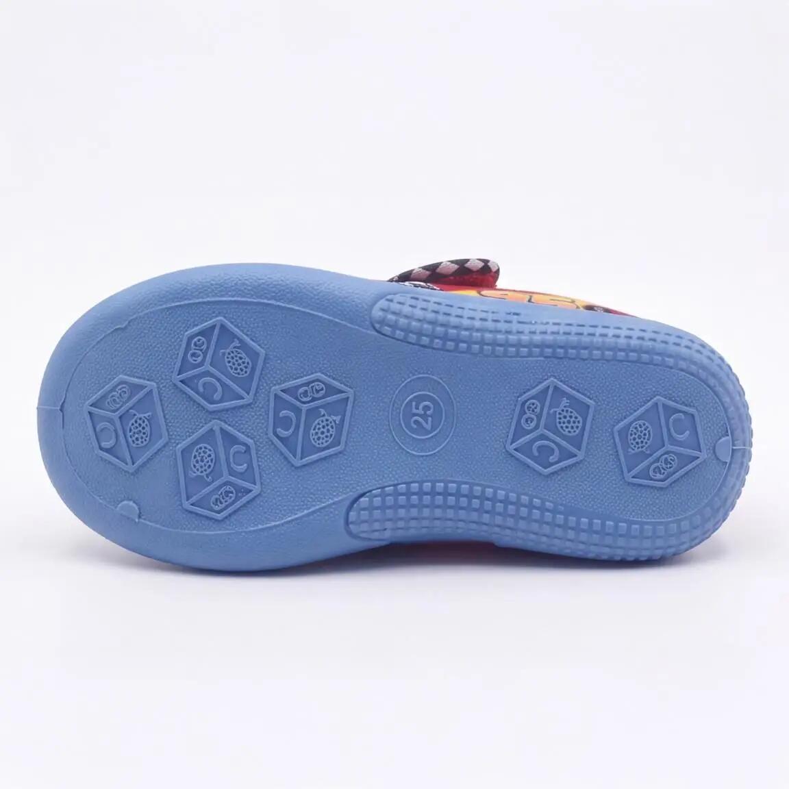 Pantoufles mi-mollet pour enfants, motif voitures, en polyester antidérapant 4/7
