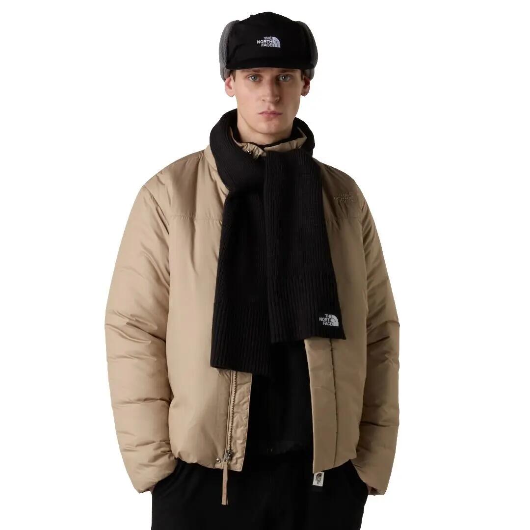 Bufanda Negra The North Face Black de Punto de Canalé Cálida y Suave 3/4
