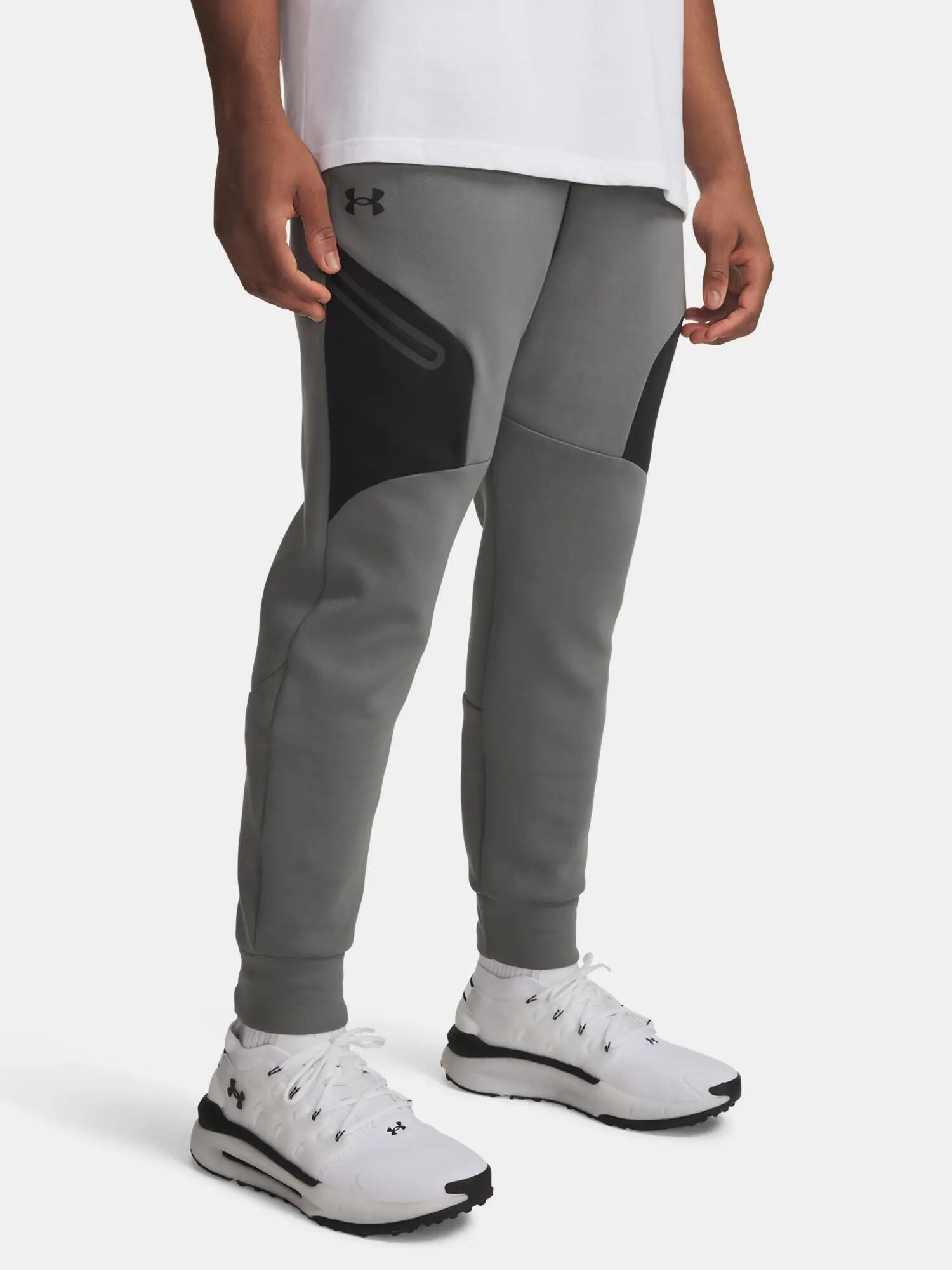 UNDER ARMOUR picture