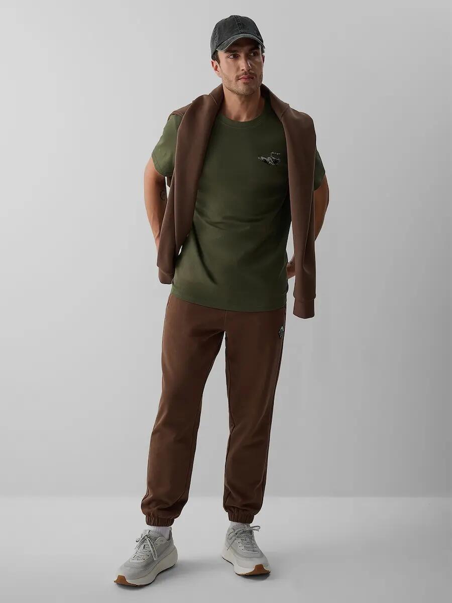 T-shirt regular z nadrukiem męski 4F 4/6