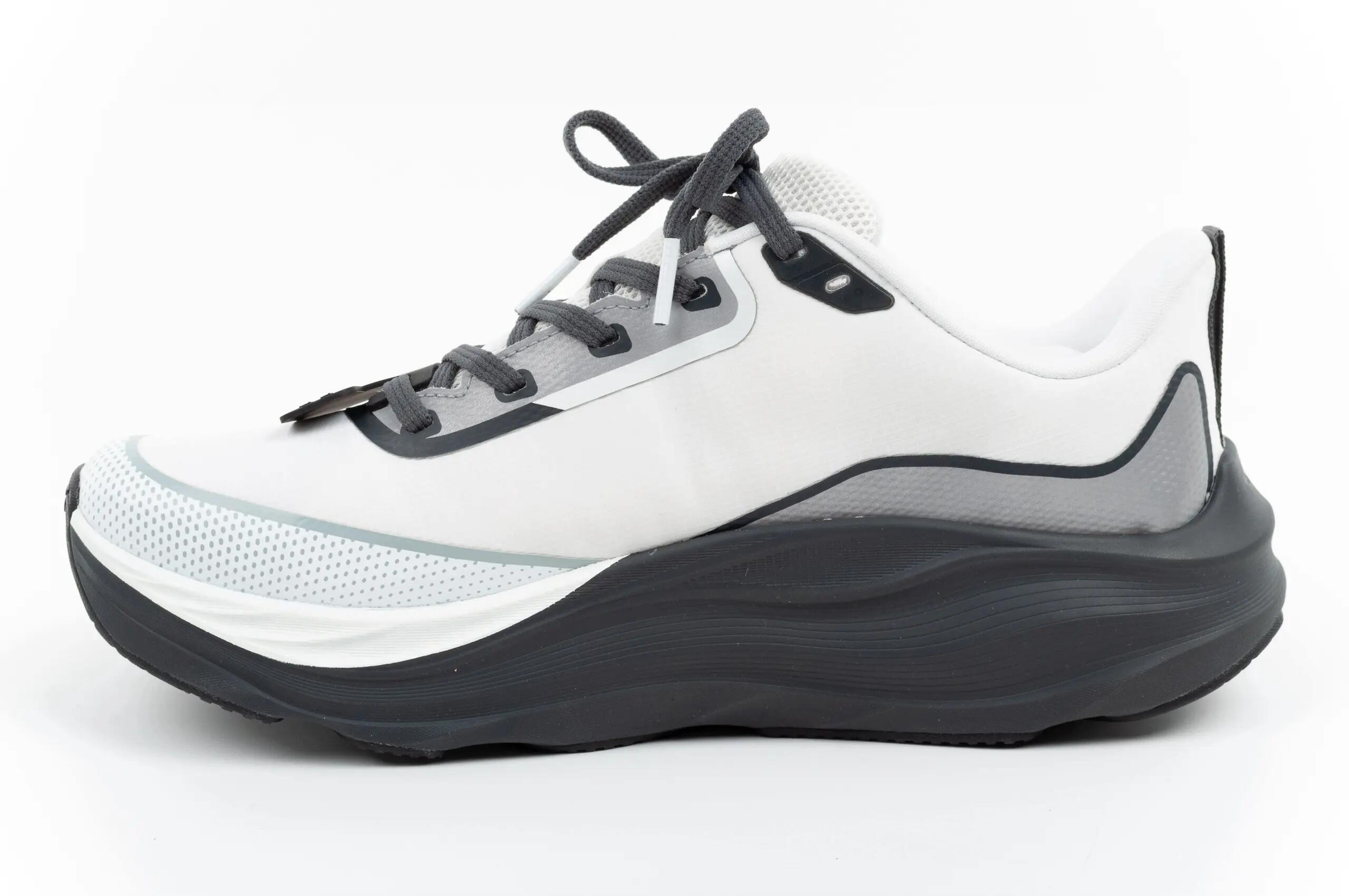 Buty męskie sportowe do biegania Skechers Max Run Vorteza wodoodporne białe 3/9
