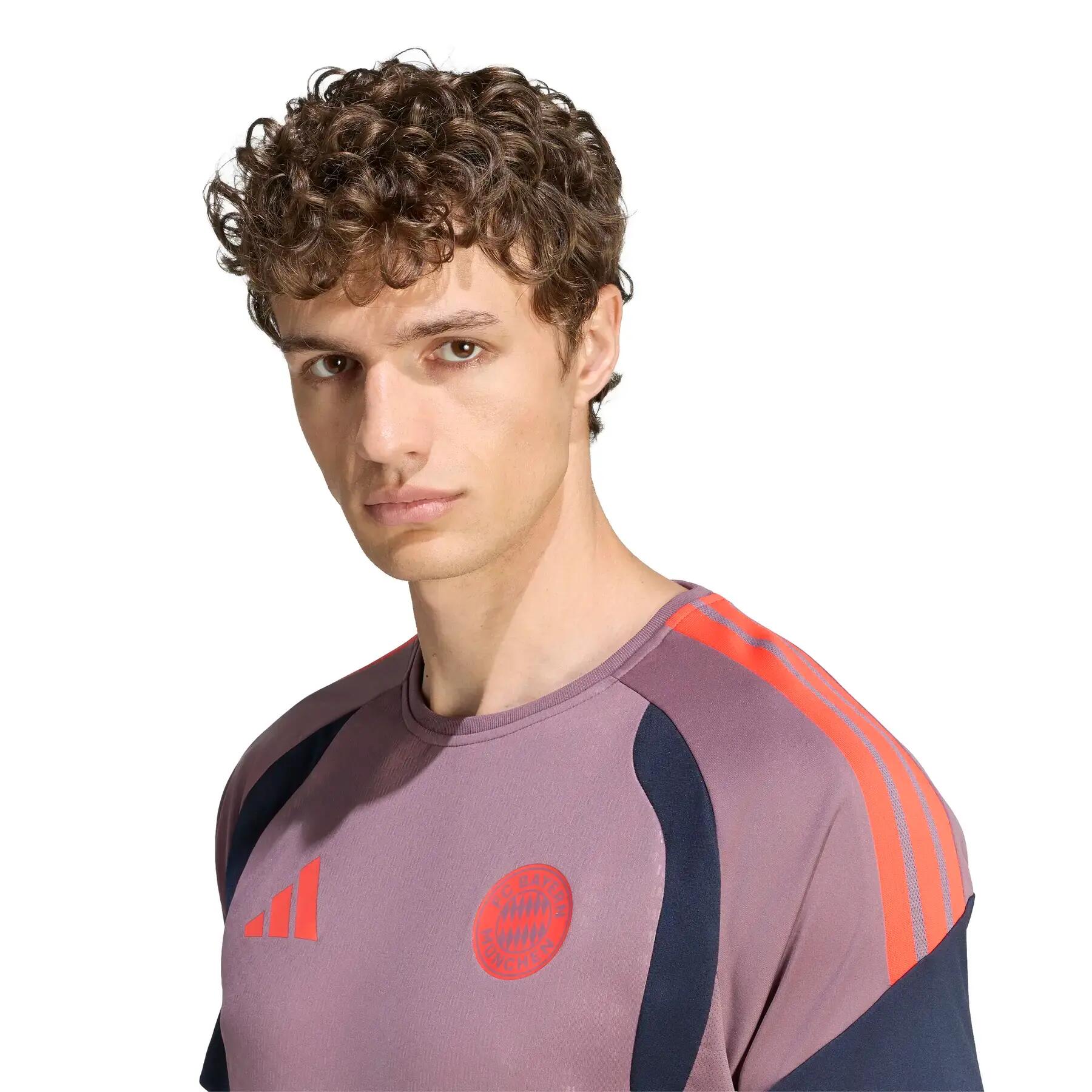 Bayern München Trikot Cup 2026/27 7/7