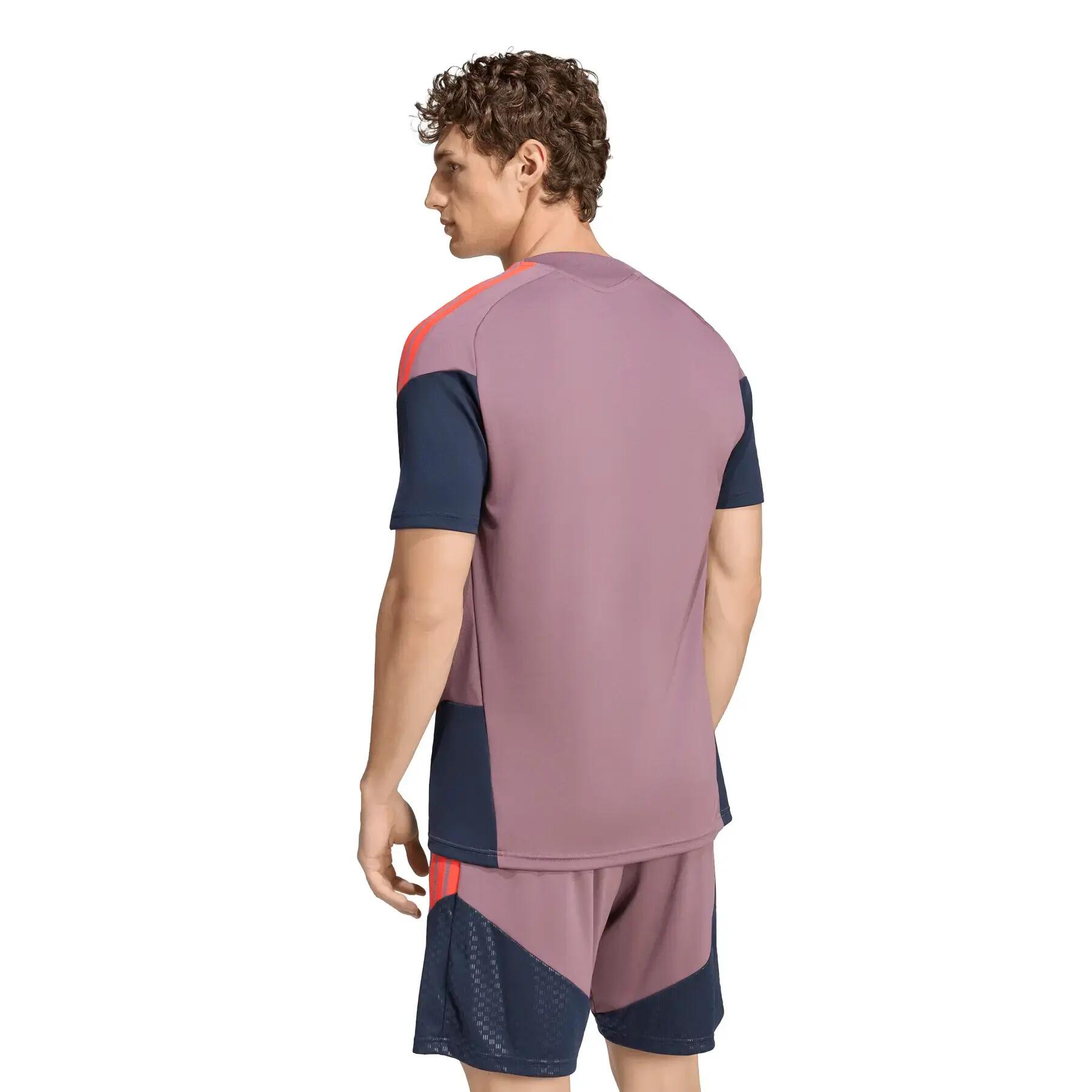 Bayern München Trikot Cup 2026/27 6/7