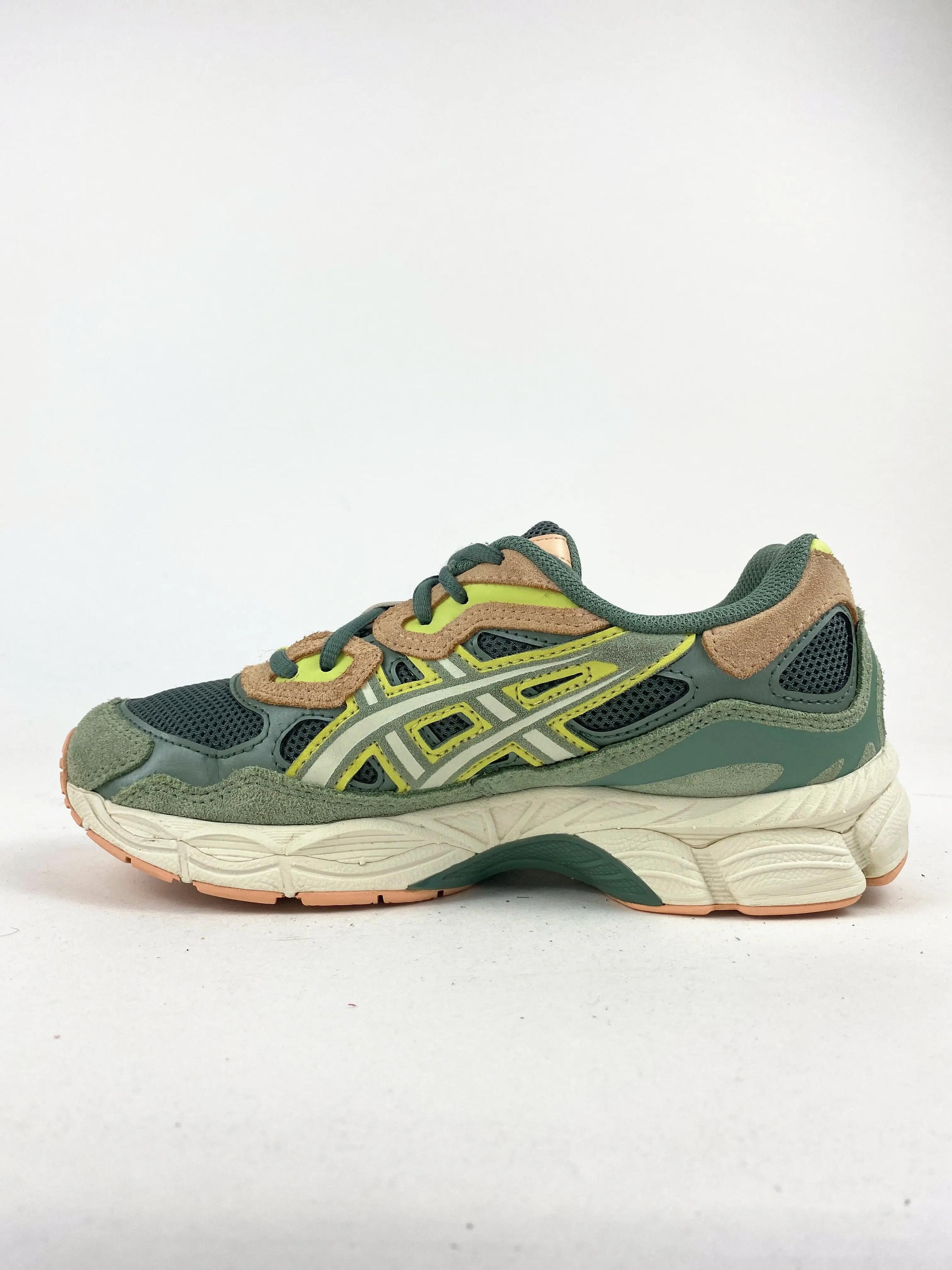 Reconditionné ASICS Baskets Femme, Gel-NYC, Vert Très Bon État 4/4