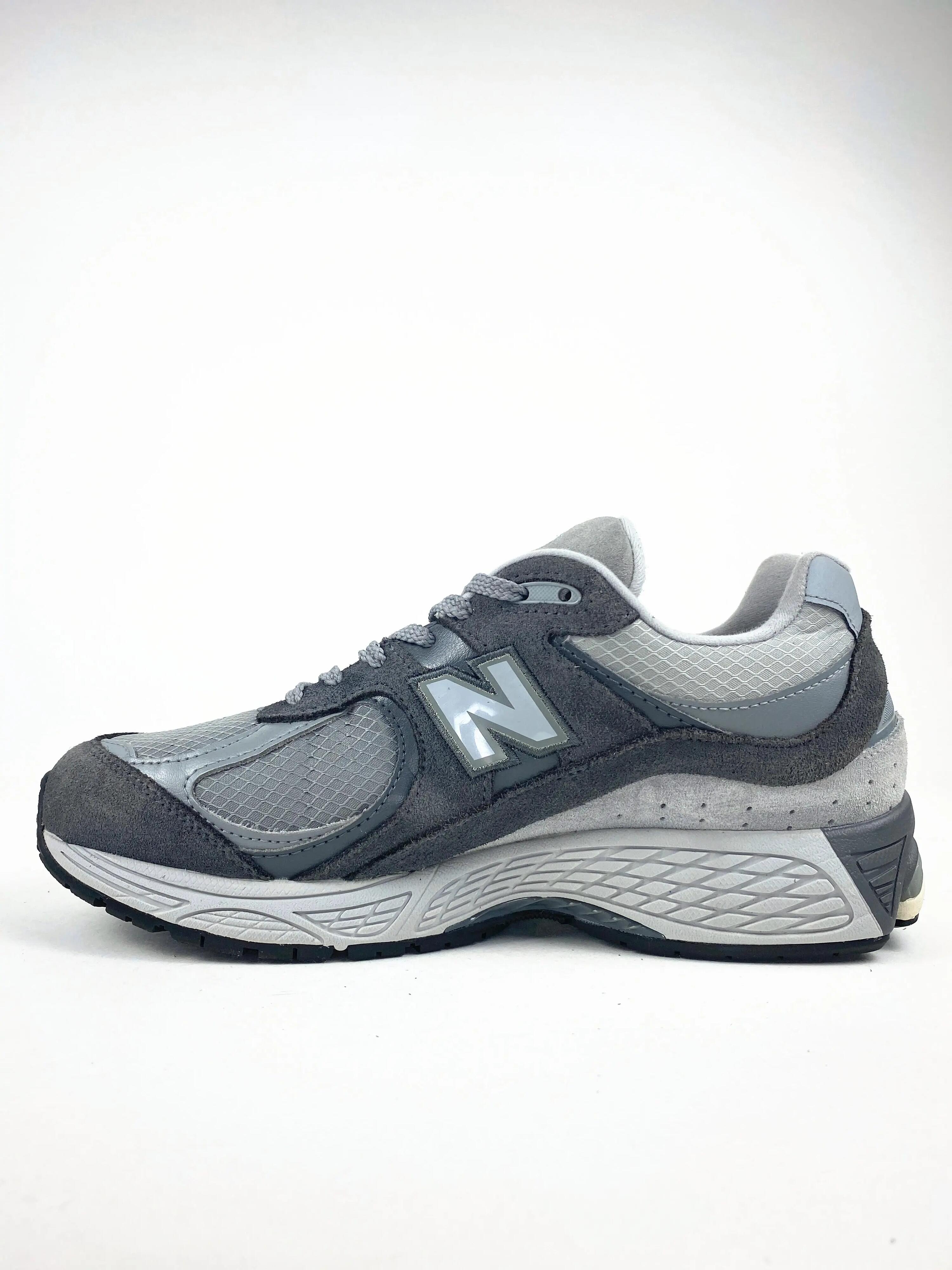 Reconditionné NEW BALANCE Baskets Homme, 2002R, Gris foncé Très Bon État 4/4