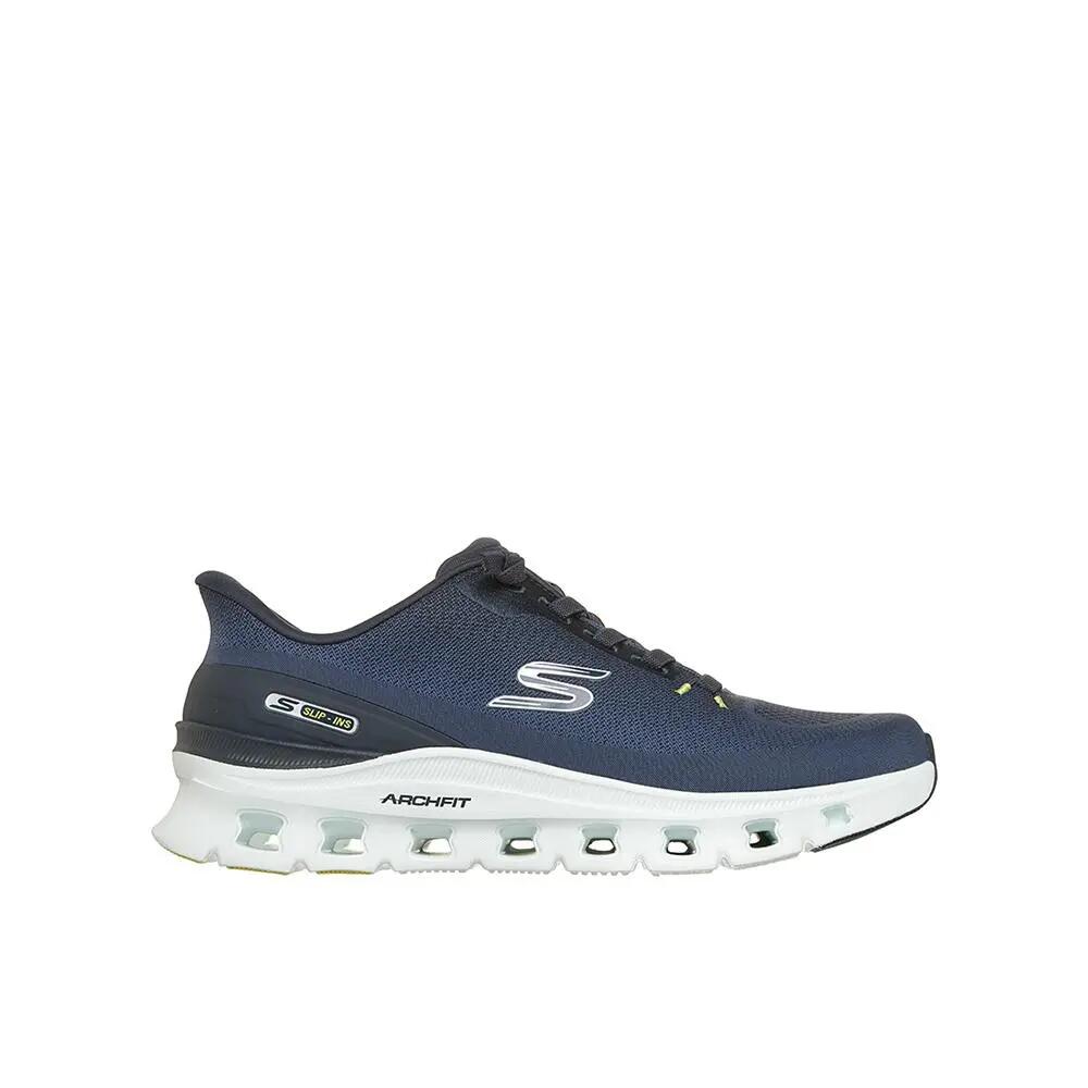 SKECHERS picture