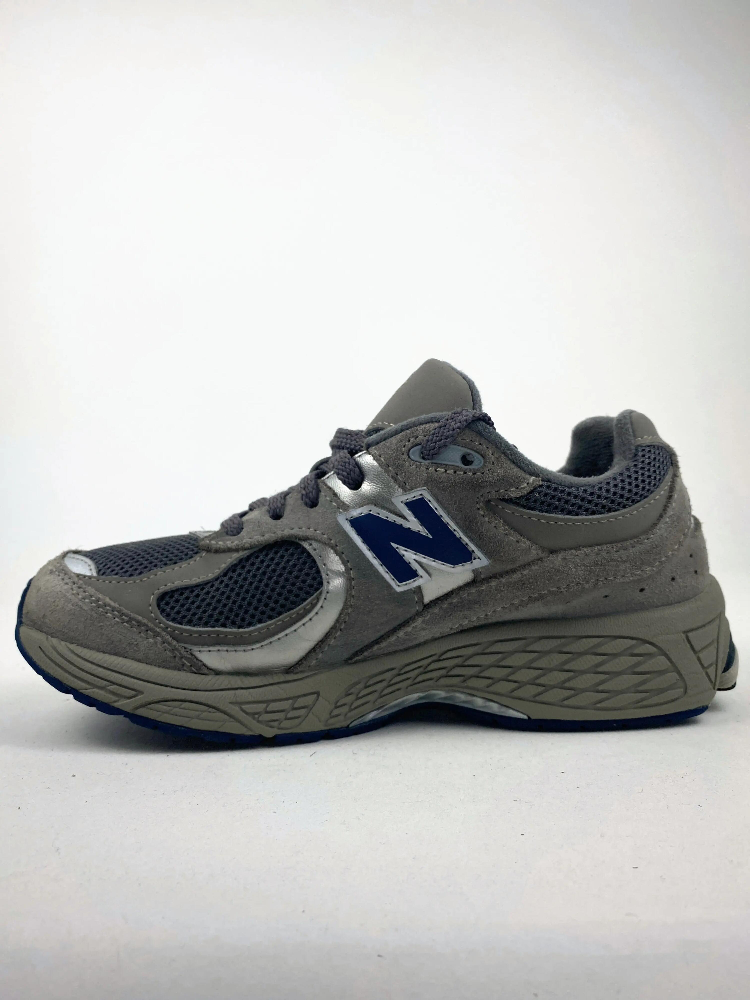 Reconditionné NEW BALANCE Baskets Femme, 2002R, Gris foncé Très Bon État 4/4