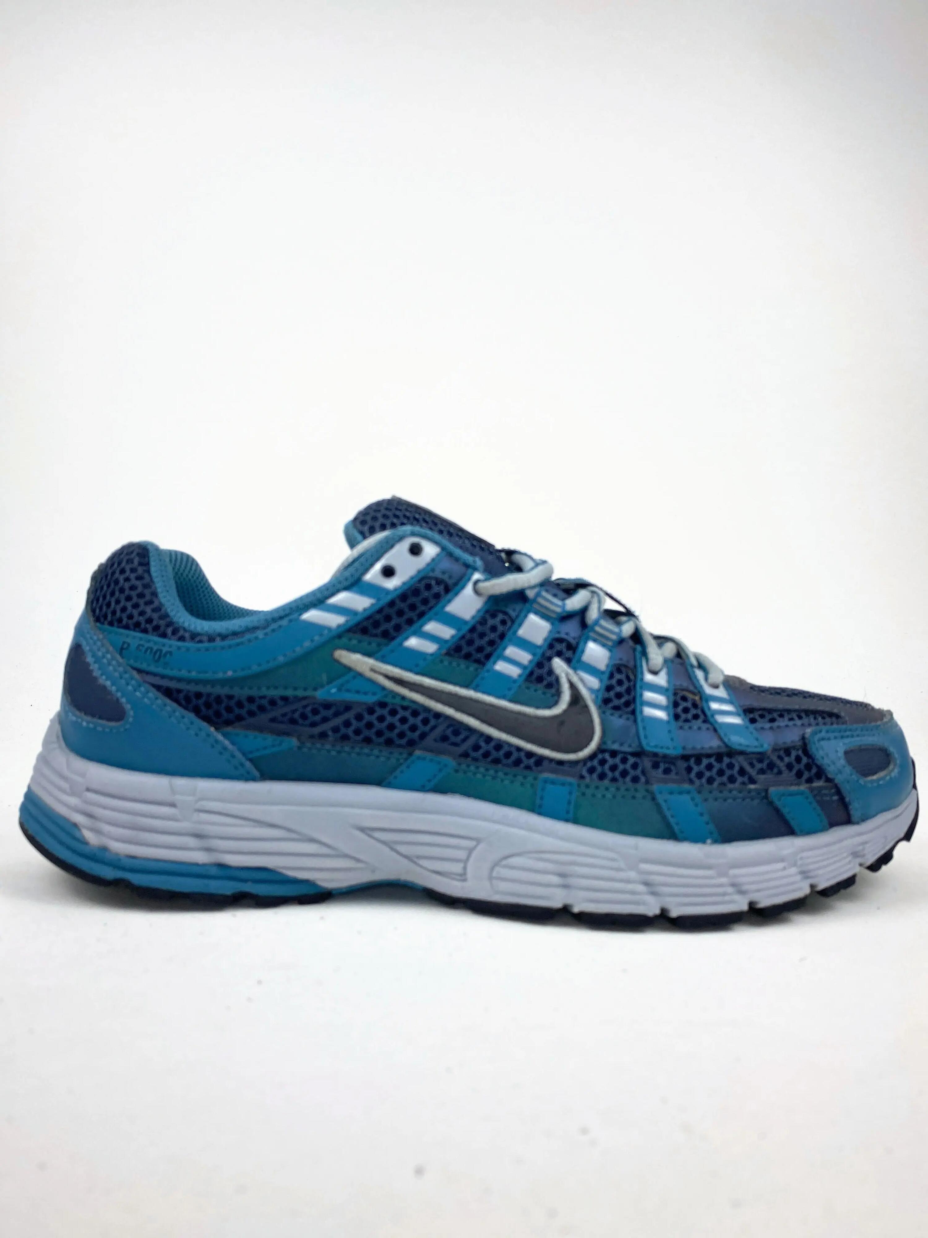 NIKE picture