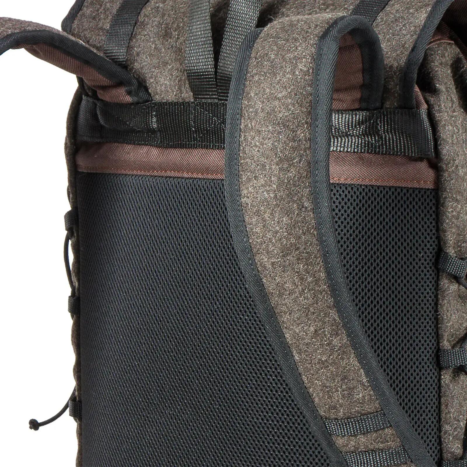 Sac à dos en loden avec ceinture à cartouches Akah 2/2