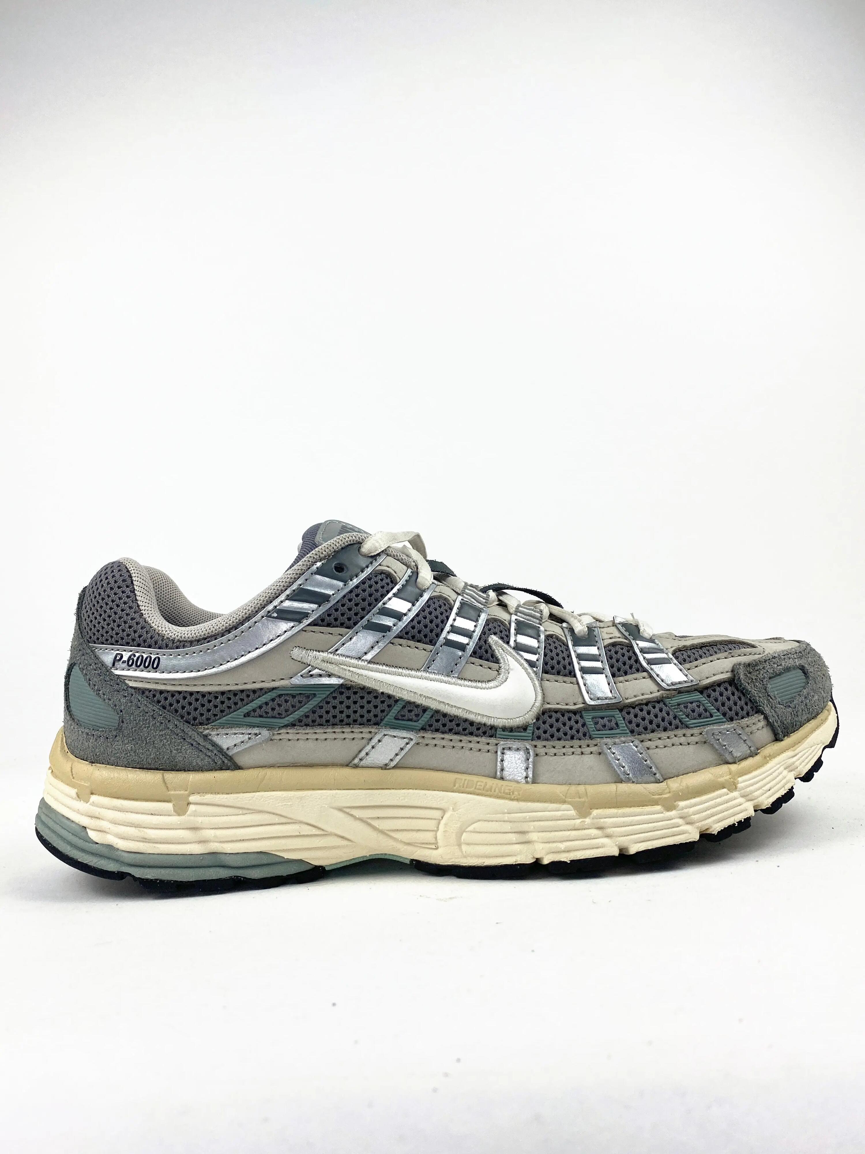 NIKE picture