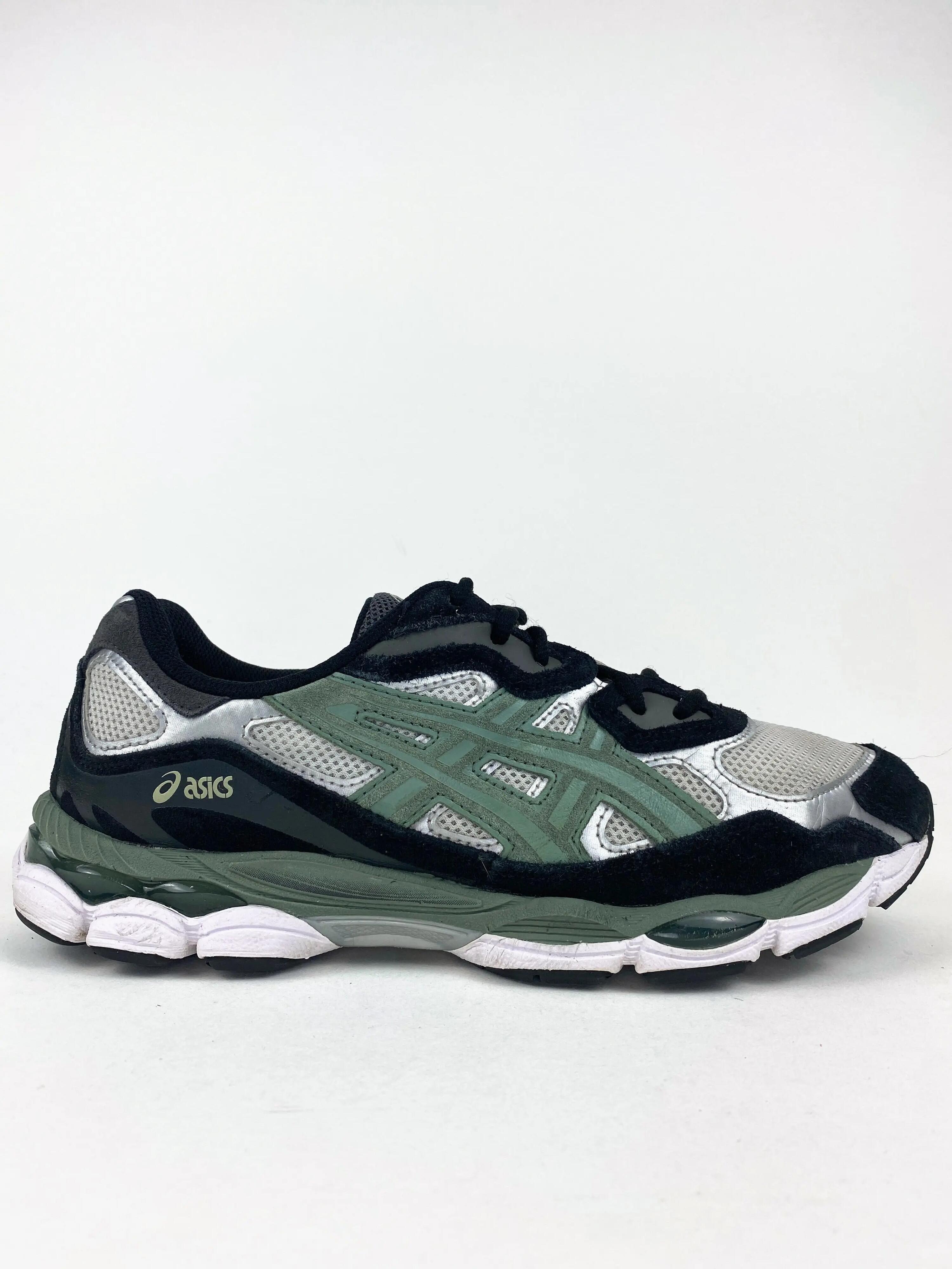 ASICS picture
