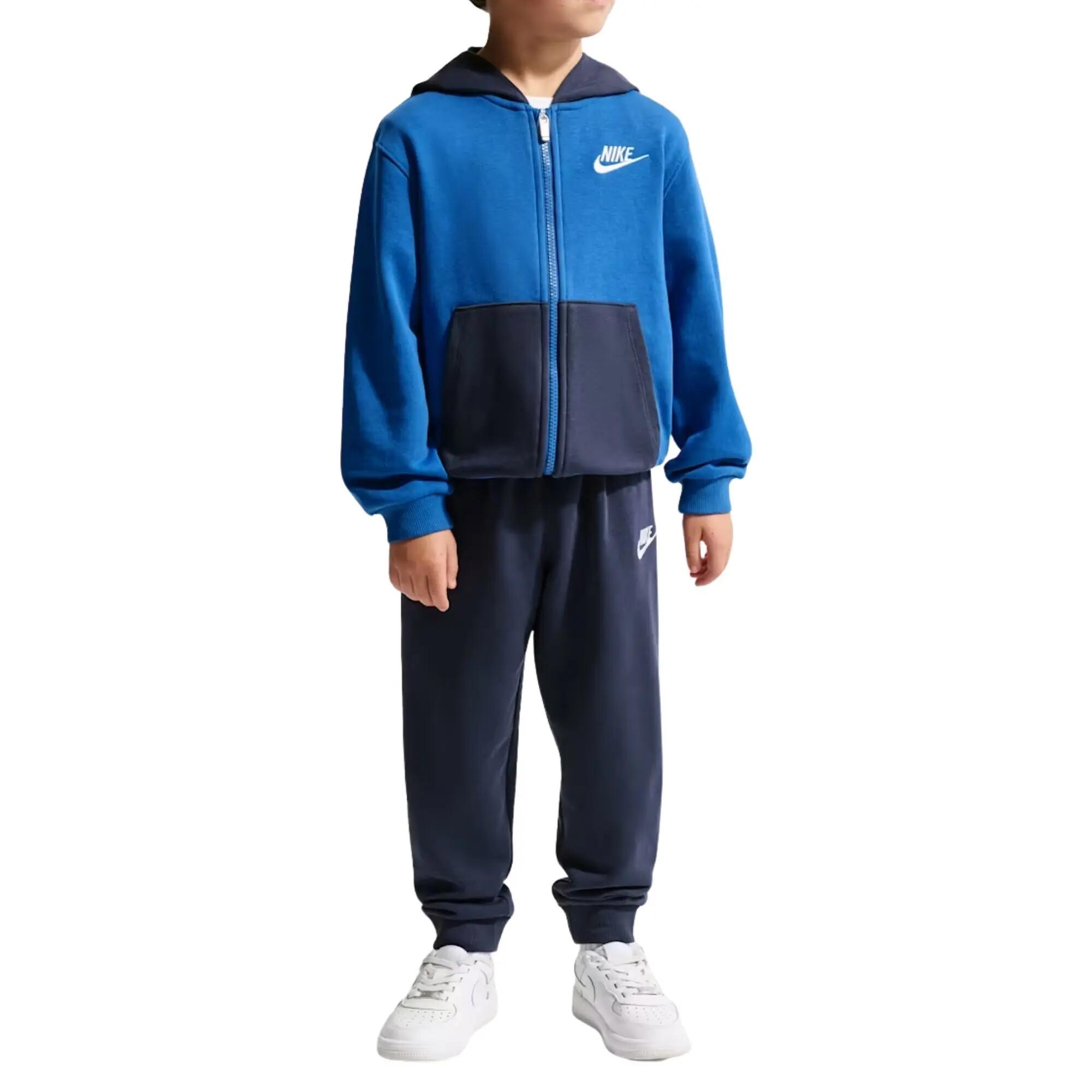 NIKE picture