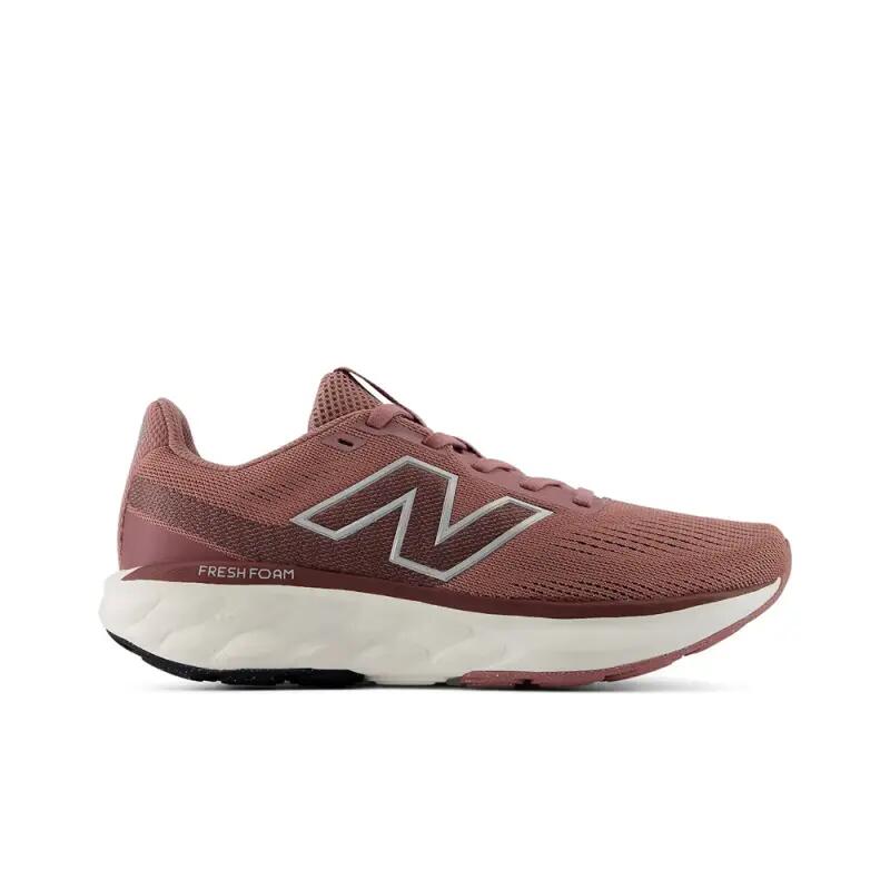 NEW BALANCE picture