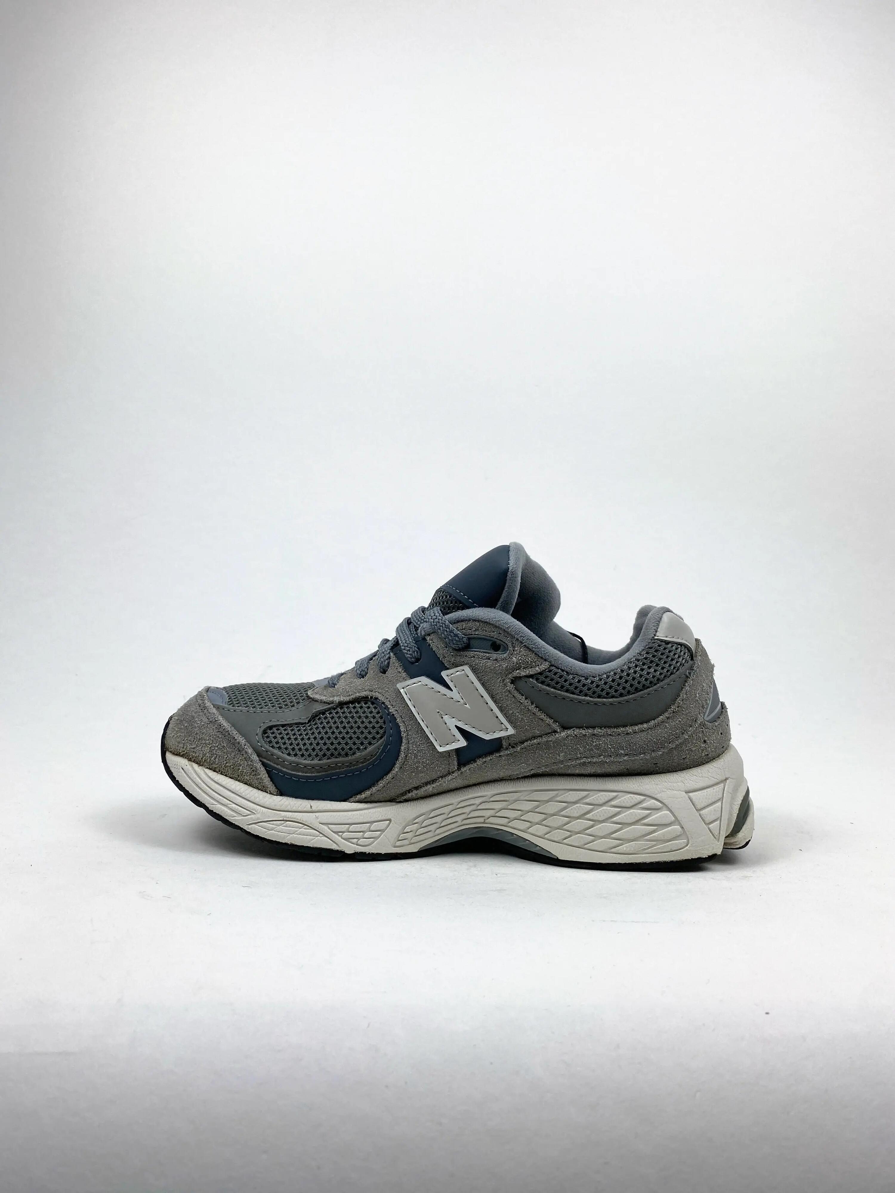 Reconditionné NEW BALANCE Baskets Femme, 2002R, Gris foncé Très Bon État 4/4