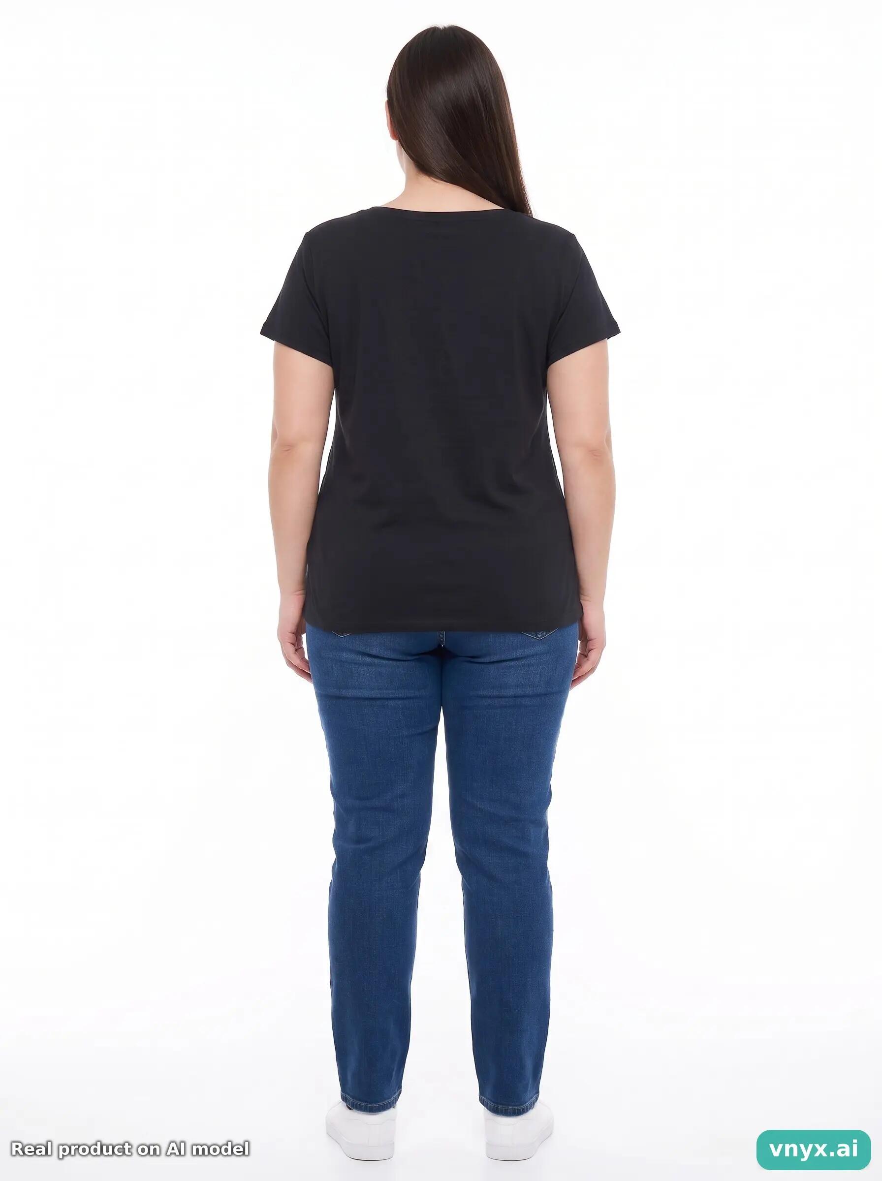 Second Life - Vintage Fruit of the Loom Black T-Shirt Women XL 4/6