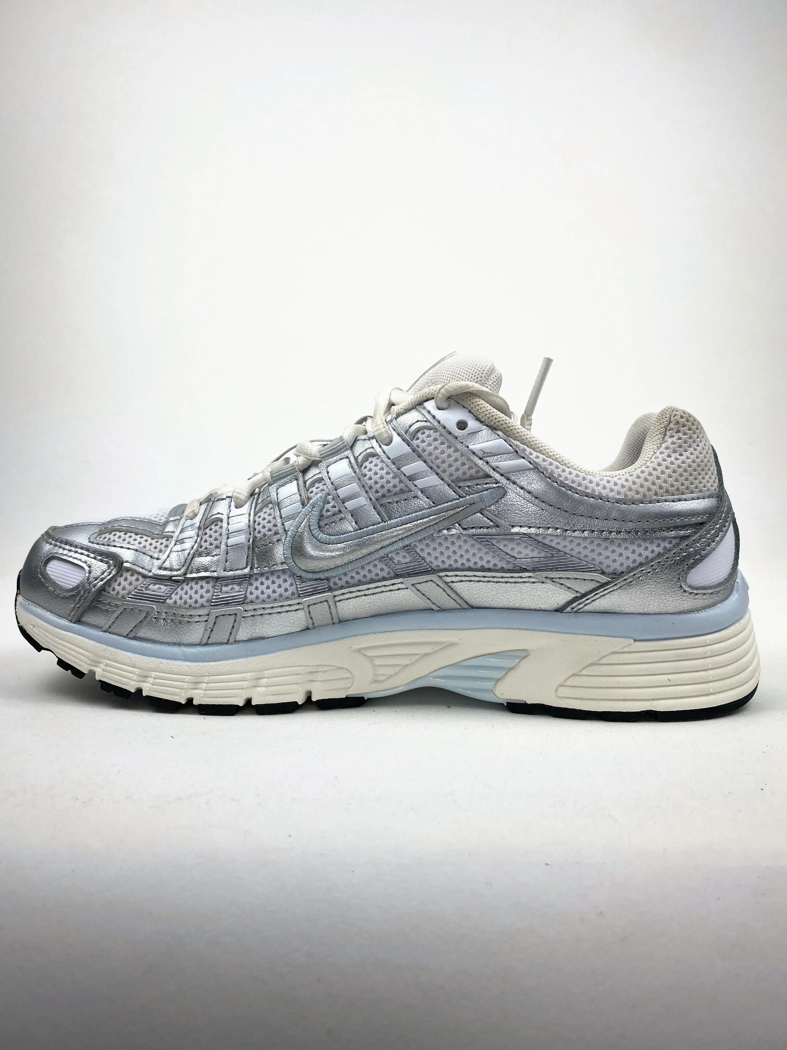 Reconditionné NIKE Baskets Femme, P-6000, Blanc Très Bon État 4/4