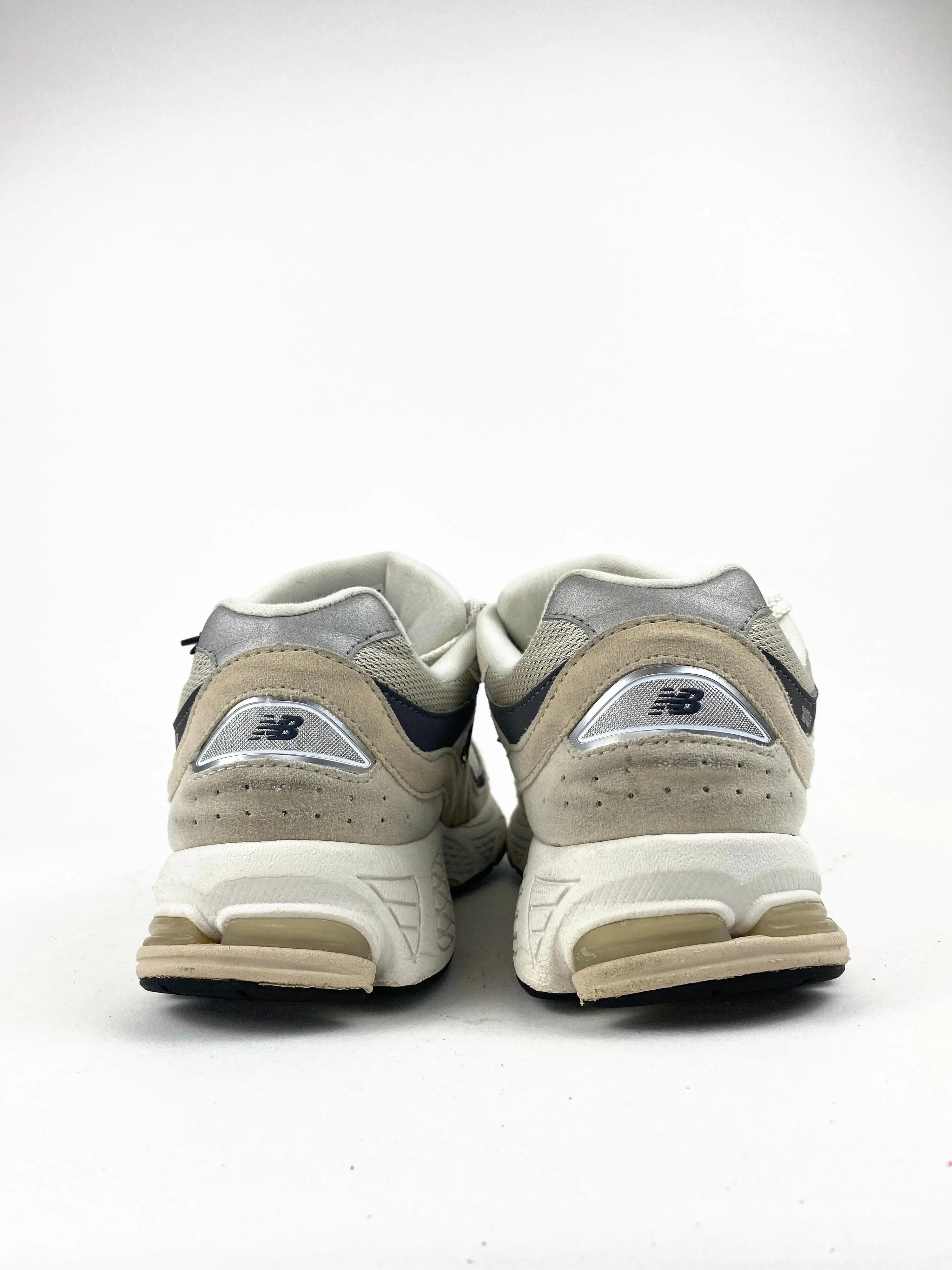 Reconditionné NEW BALANCE Baskets Homme, 2002R, Beige Très Bon État 3/4