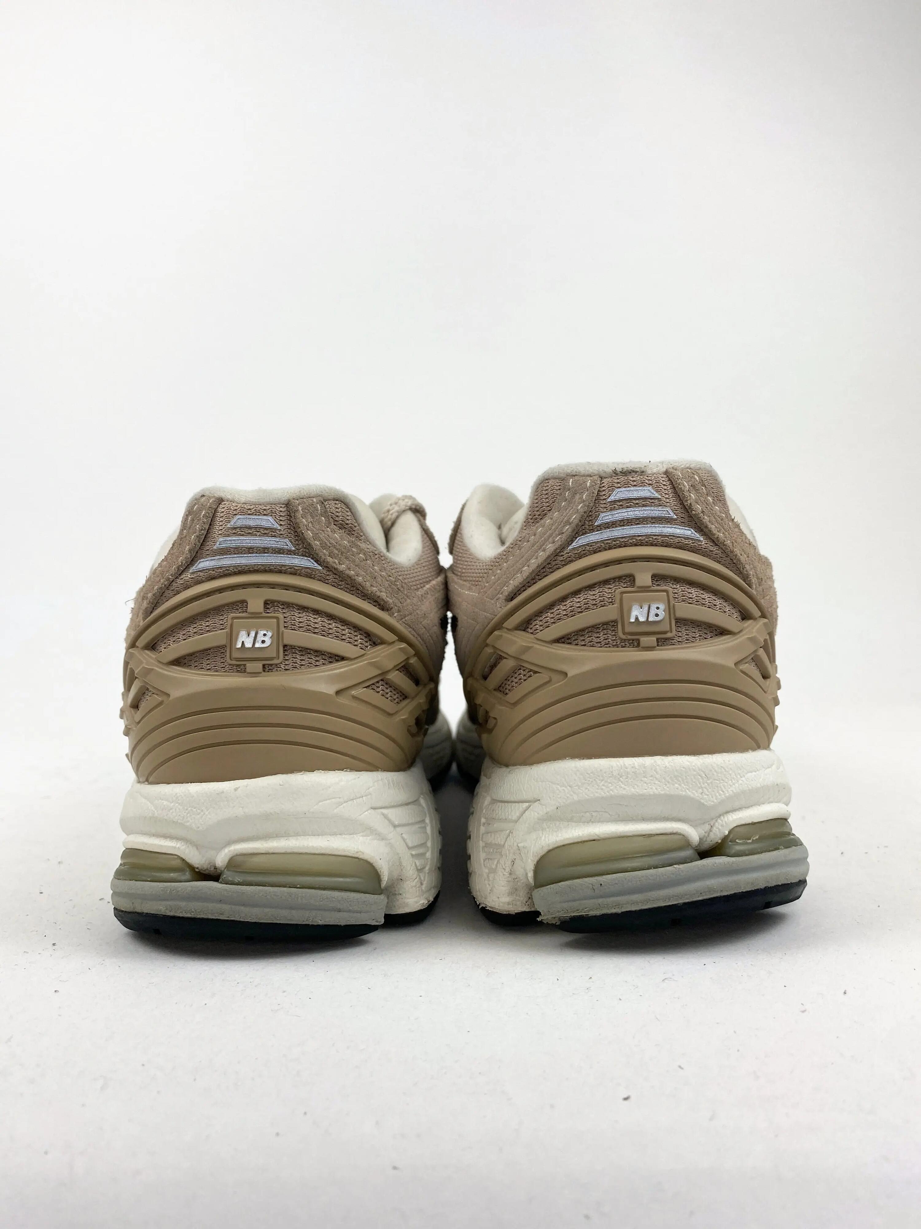 Reconditionné NEW BALANCE Baskets Homme, 1906R, Beige Très Bon État 3/4