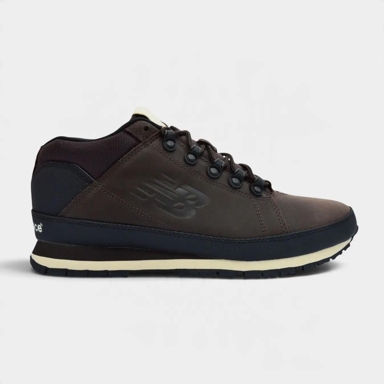 NEW BALANCE picture