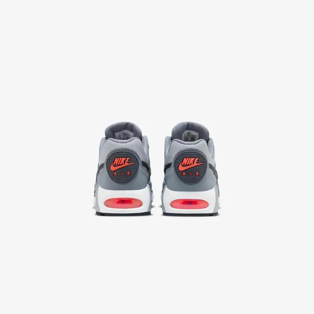Buty Sportowe Nike Air Max Ivo 6/7