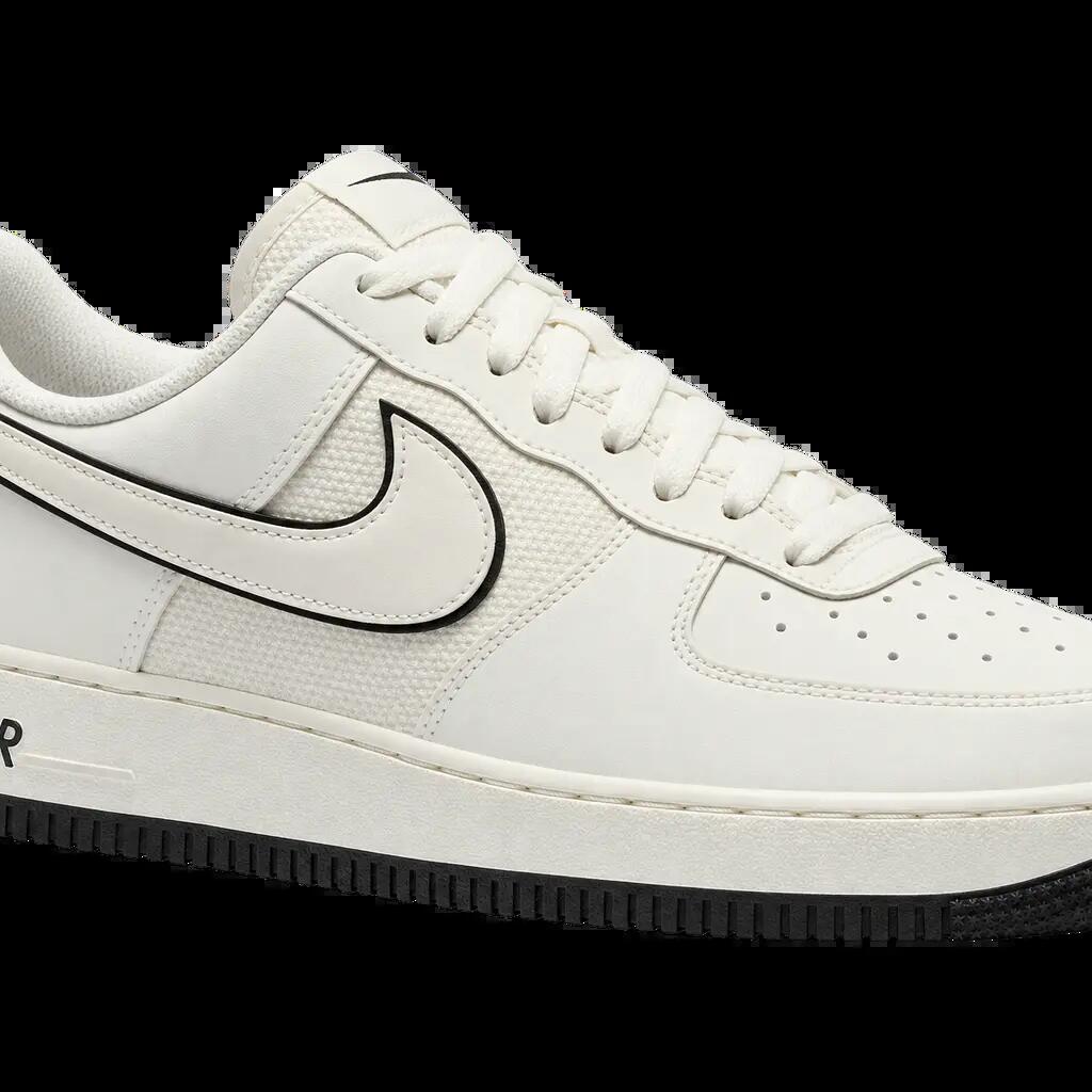 Herren - Sneaker - Schnürschuhe - Nike Air Force 1 Low '07 - Cremeweiß