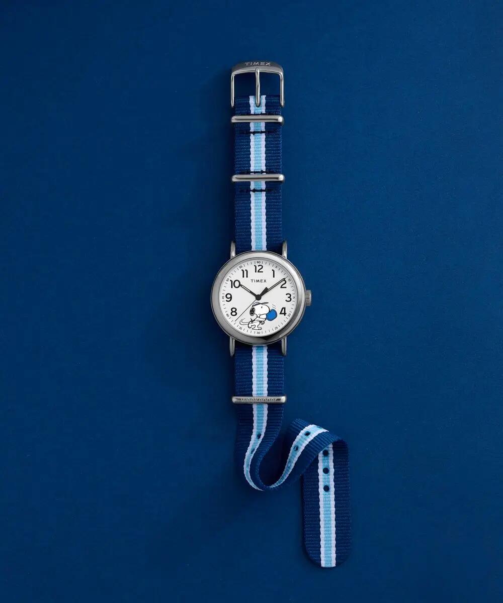 Timex Analog Uhr Blau/weiß TW2Y50600 5/6
