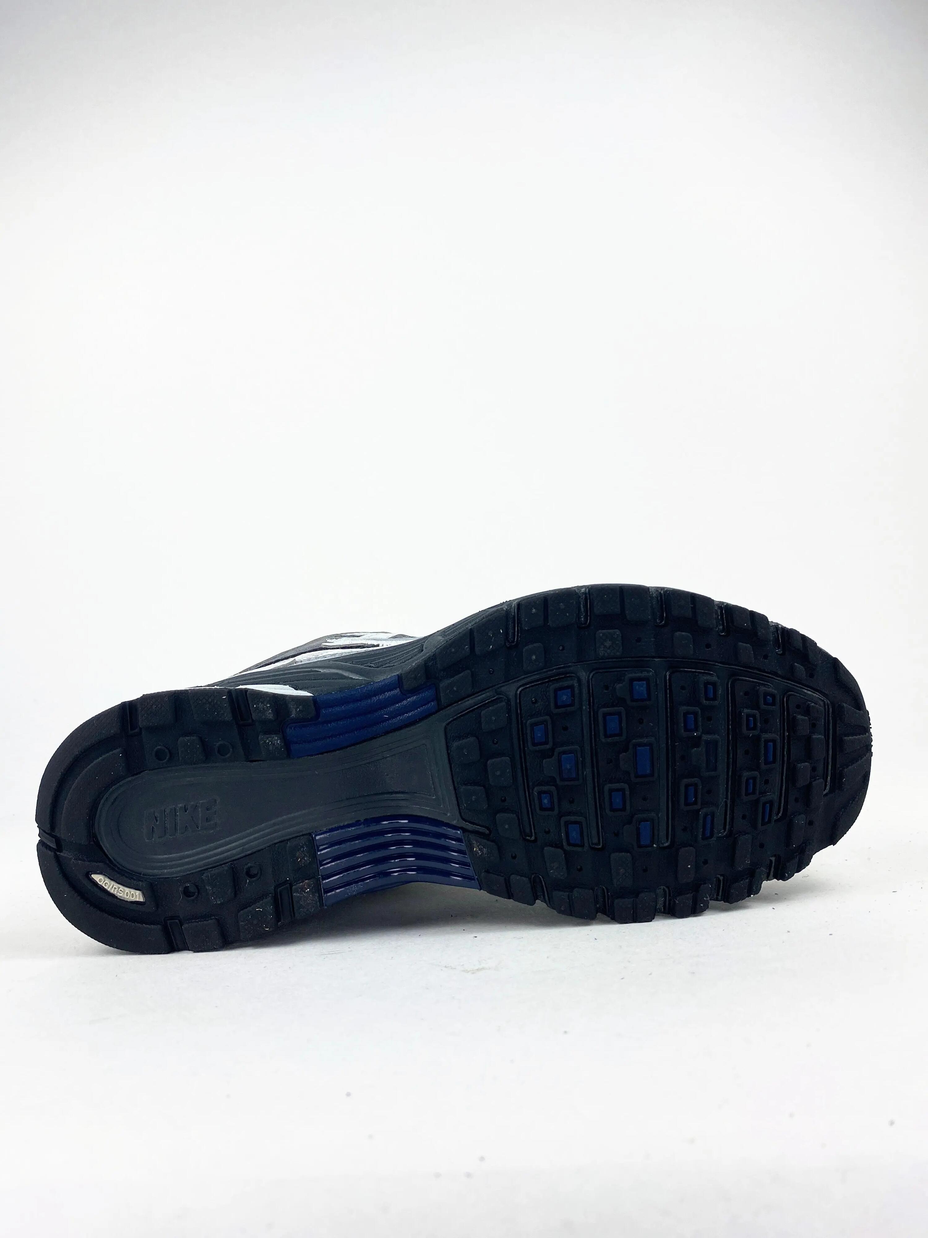 Reconditionné NIKE Baskets Femme, P-6000, Gris clair Très Bon État 2/4