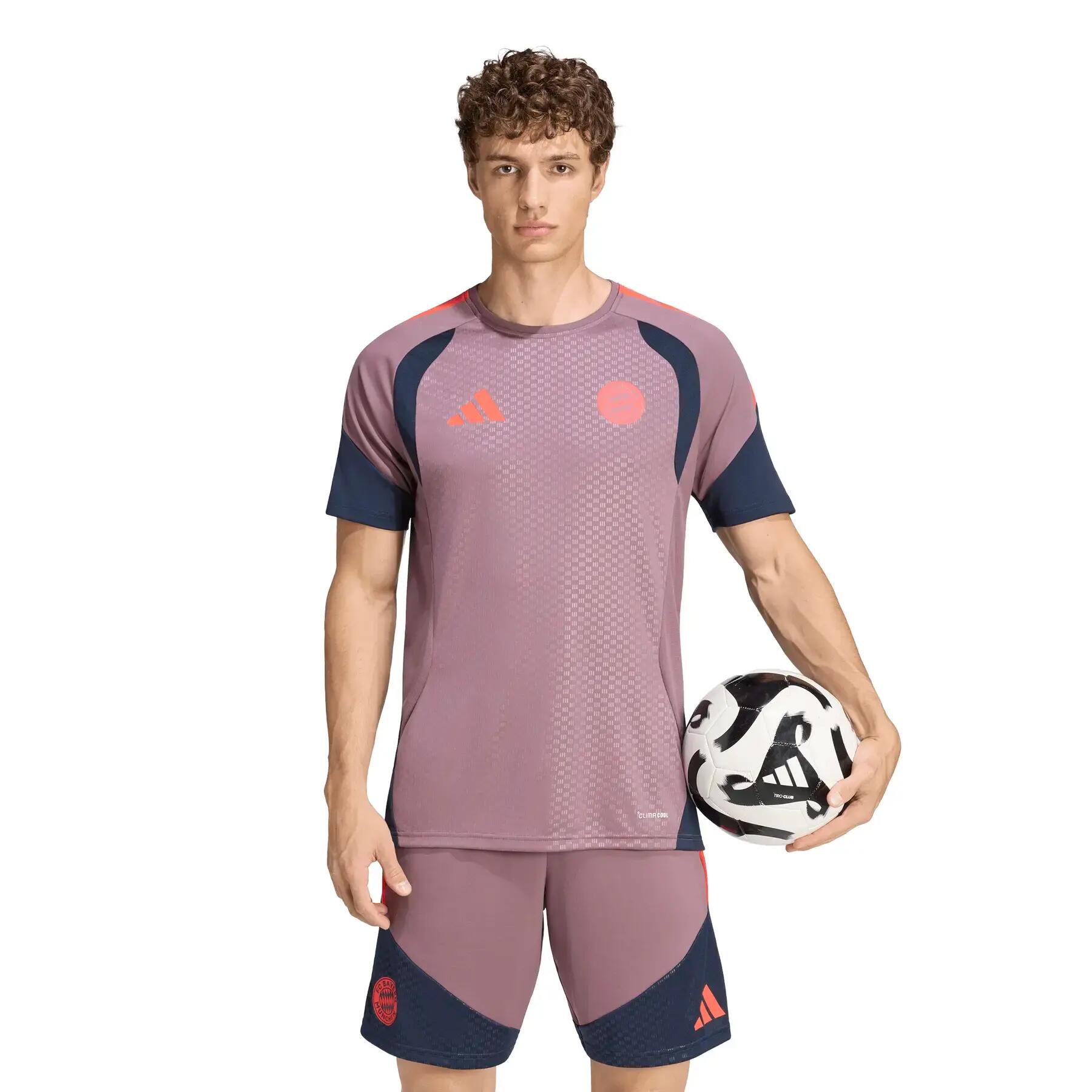 Bayern München Trikot Cup 2026/27 2/7
