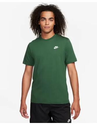 NIKE Sportswear Club - Camiseta