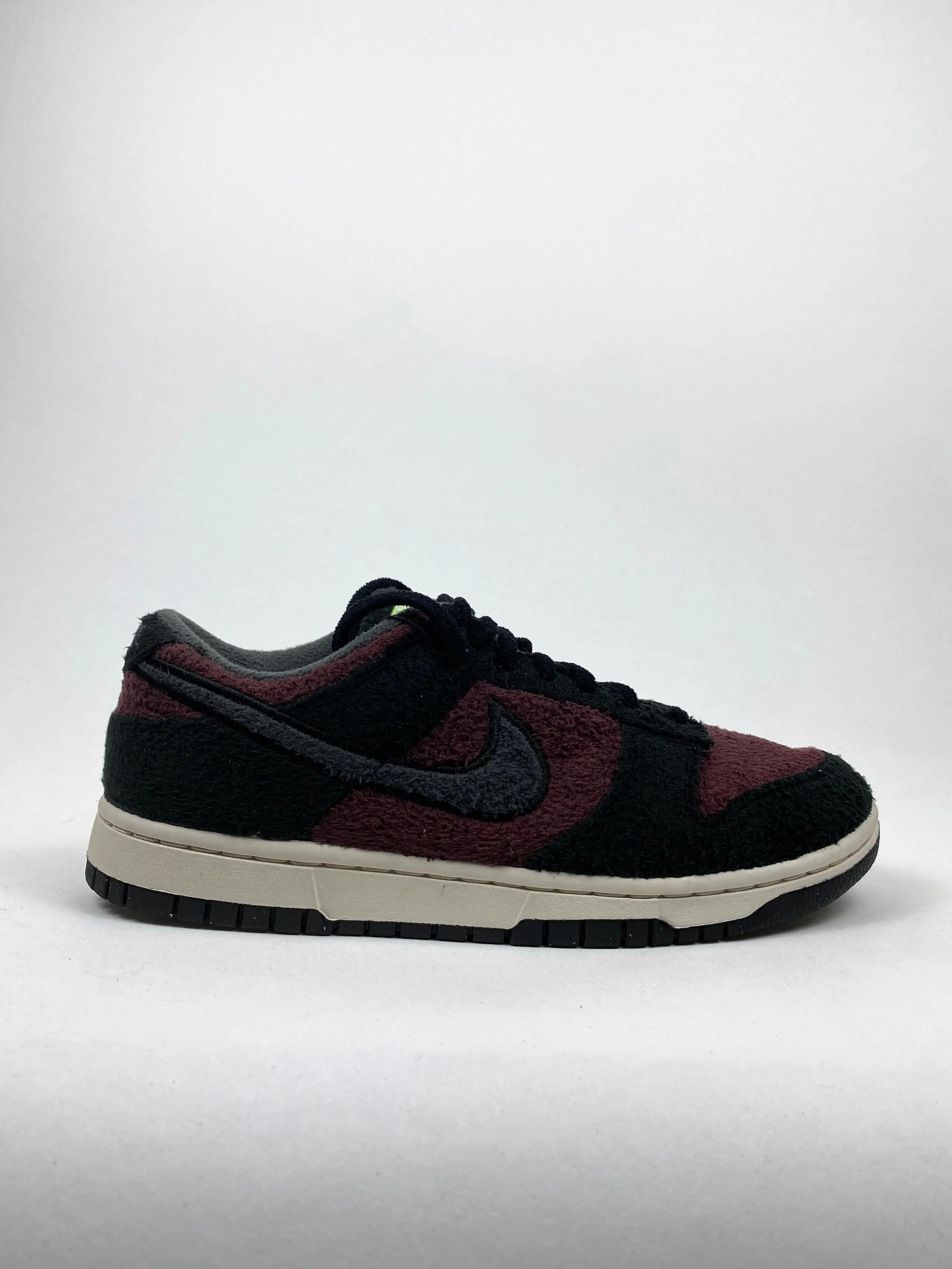 NIKE picture