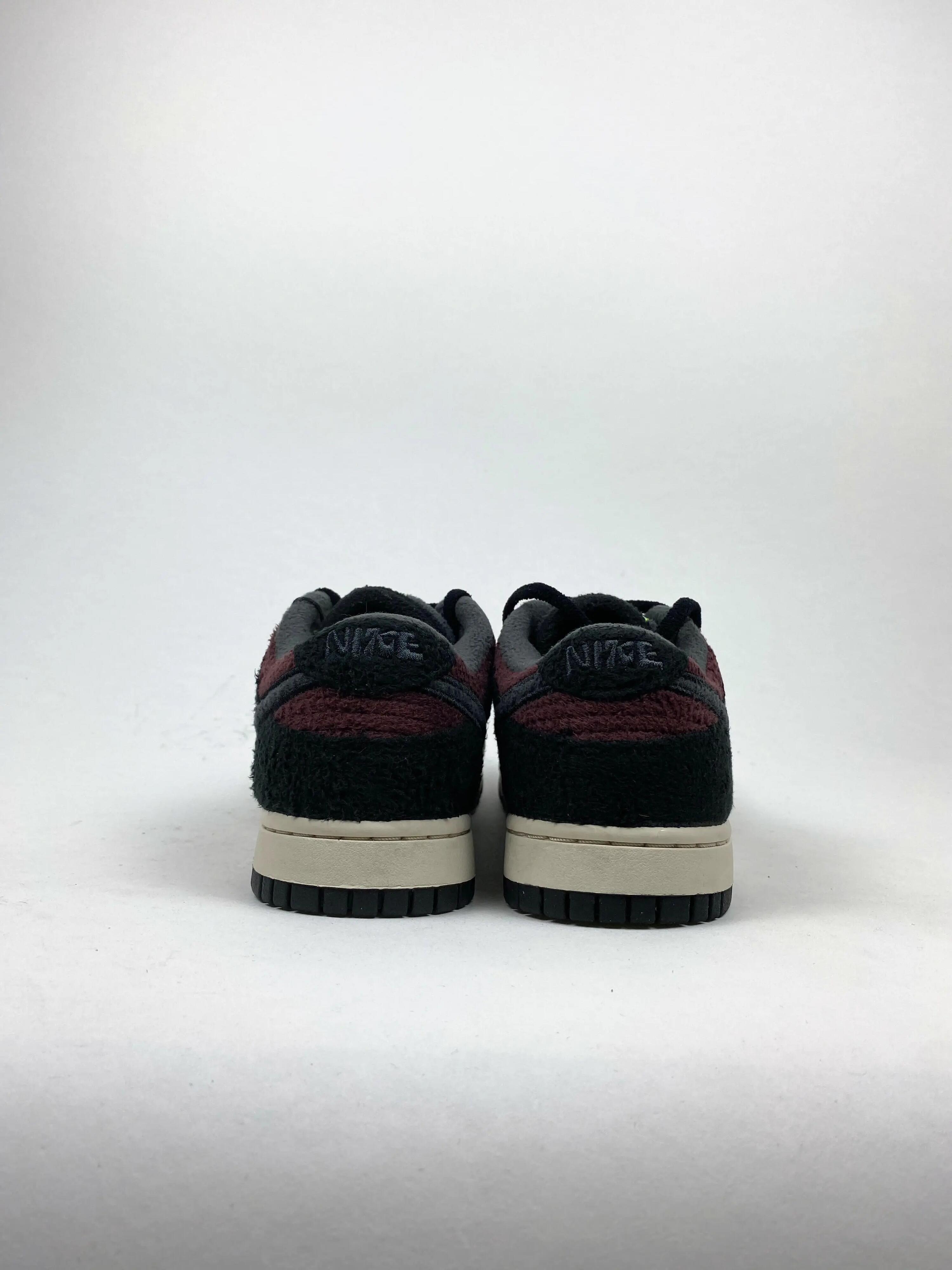 Reconditionné NIKE Baskets Homme, Dunk Low SE, Bordeaux Très Bon État 3/4
