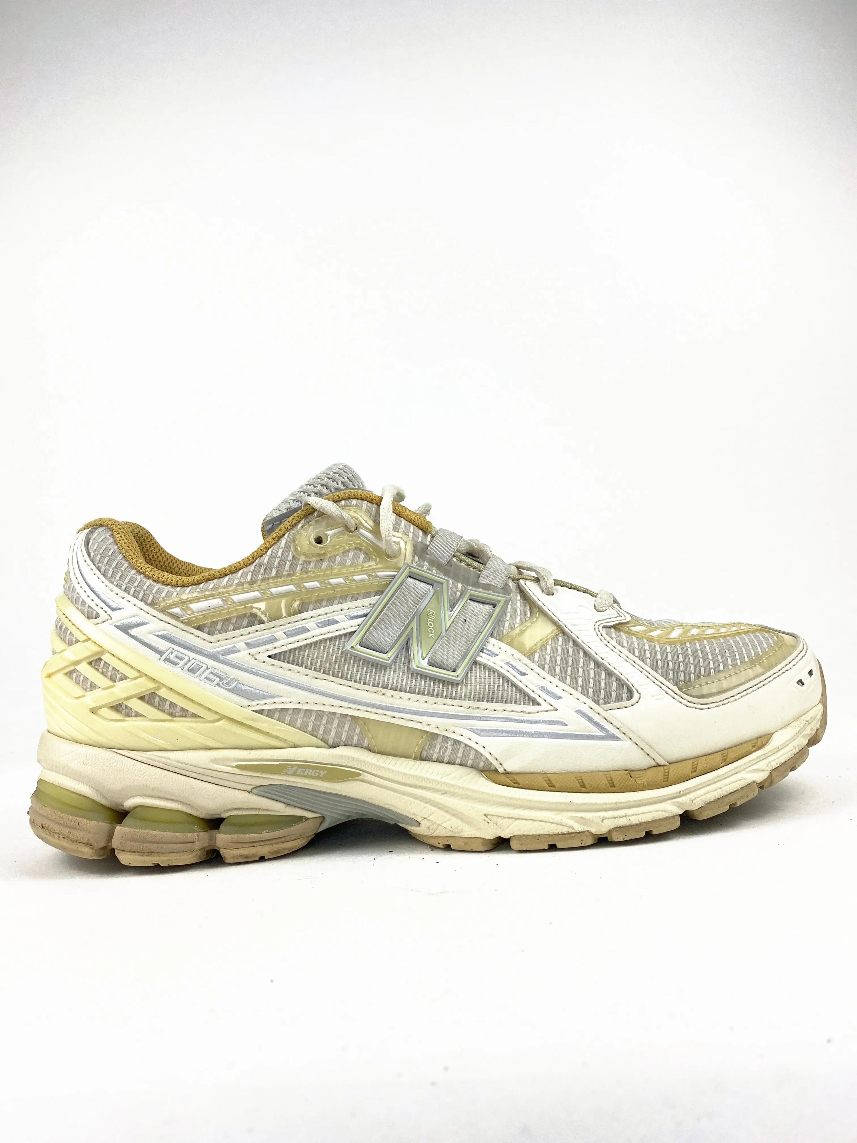 Reconditionné NEW BALANCE Baskets Homme, 1906R, Blanc Très Bon État 1/4