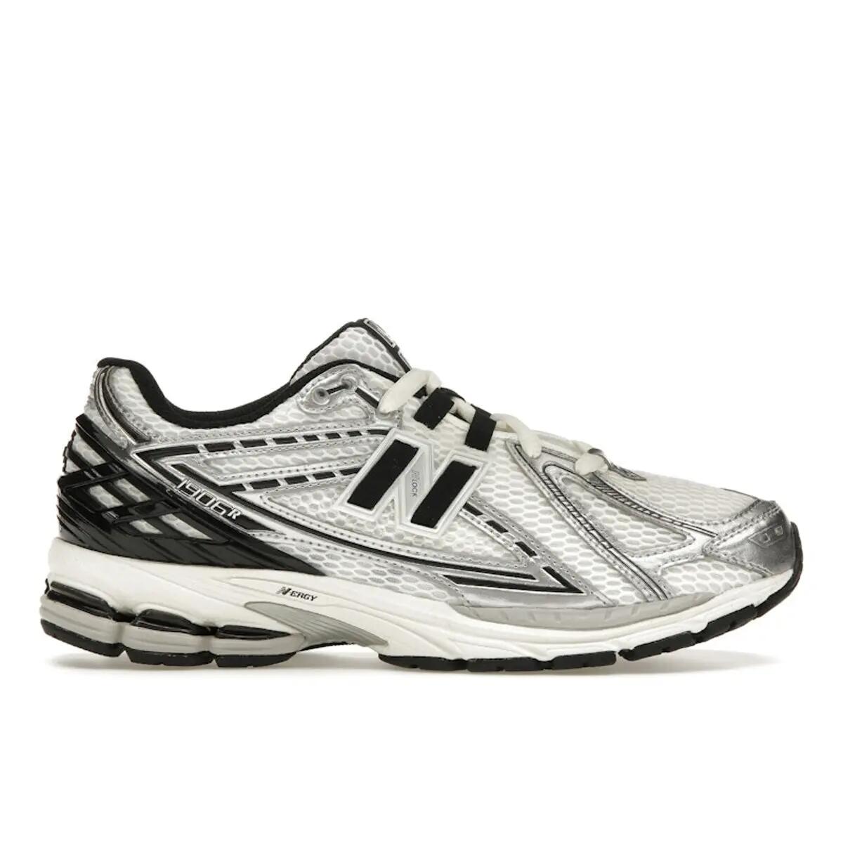 NEW BALANCE picture