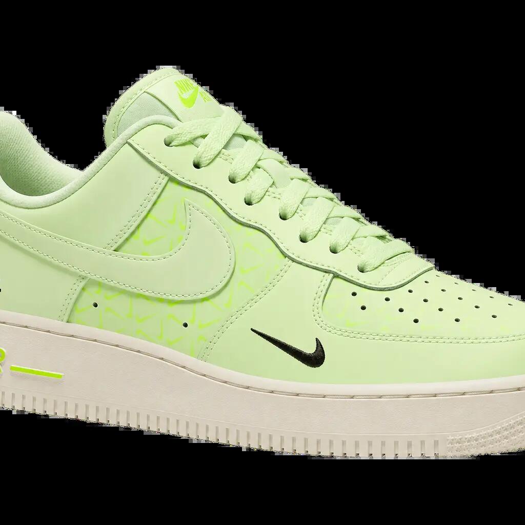 Herren - Sneakers - Low-Top-Schuhe - Just Do It - Nike Air Force 1 - Barely Volt