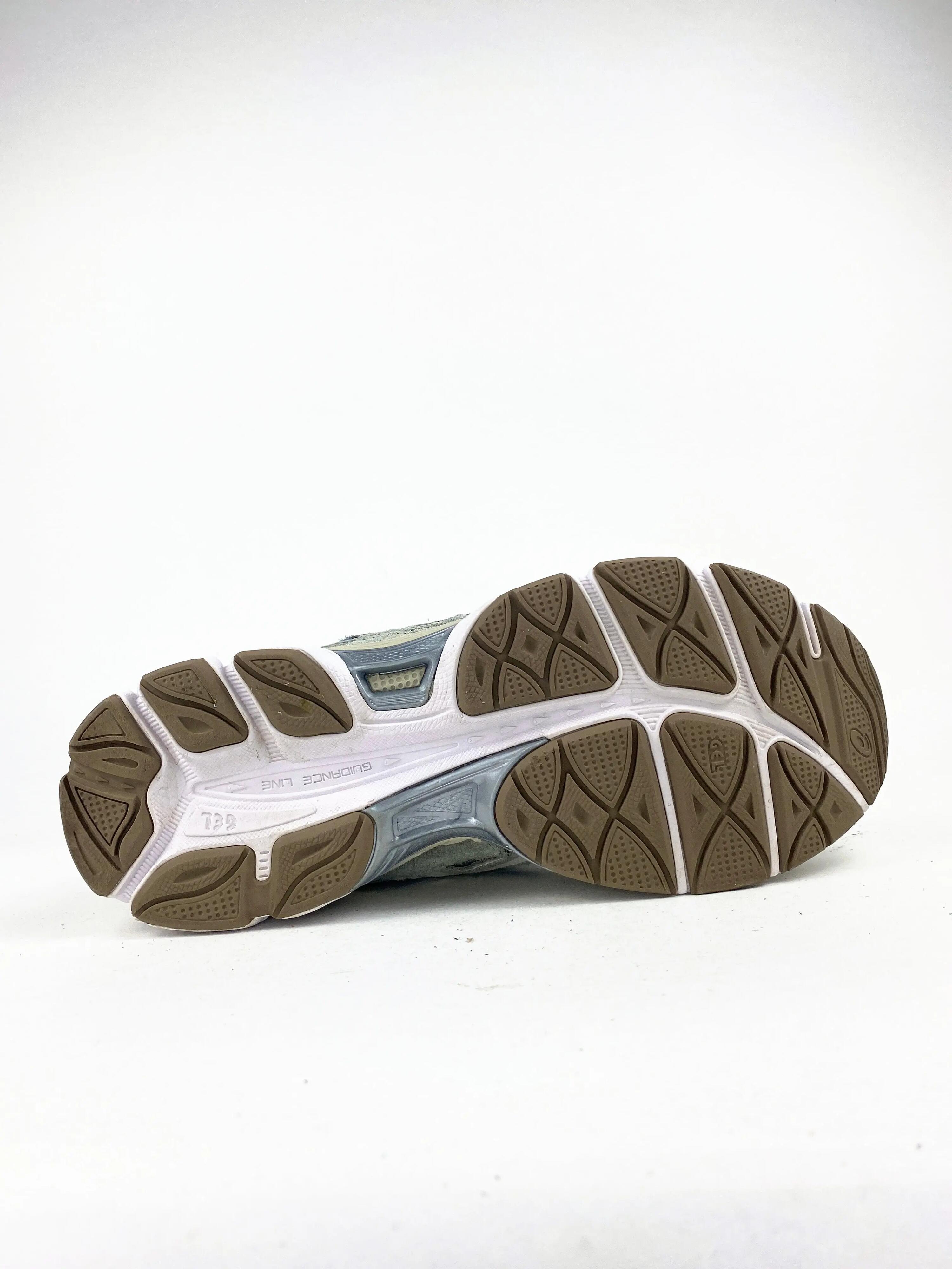 Reconditionné ASICS Baskets Homme, Gel-NYC, Beige Très Bon État 2/4