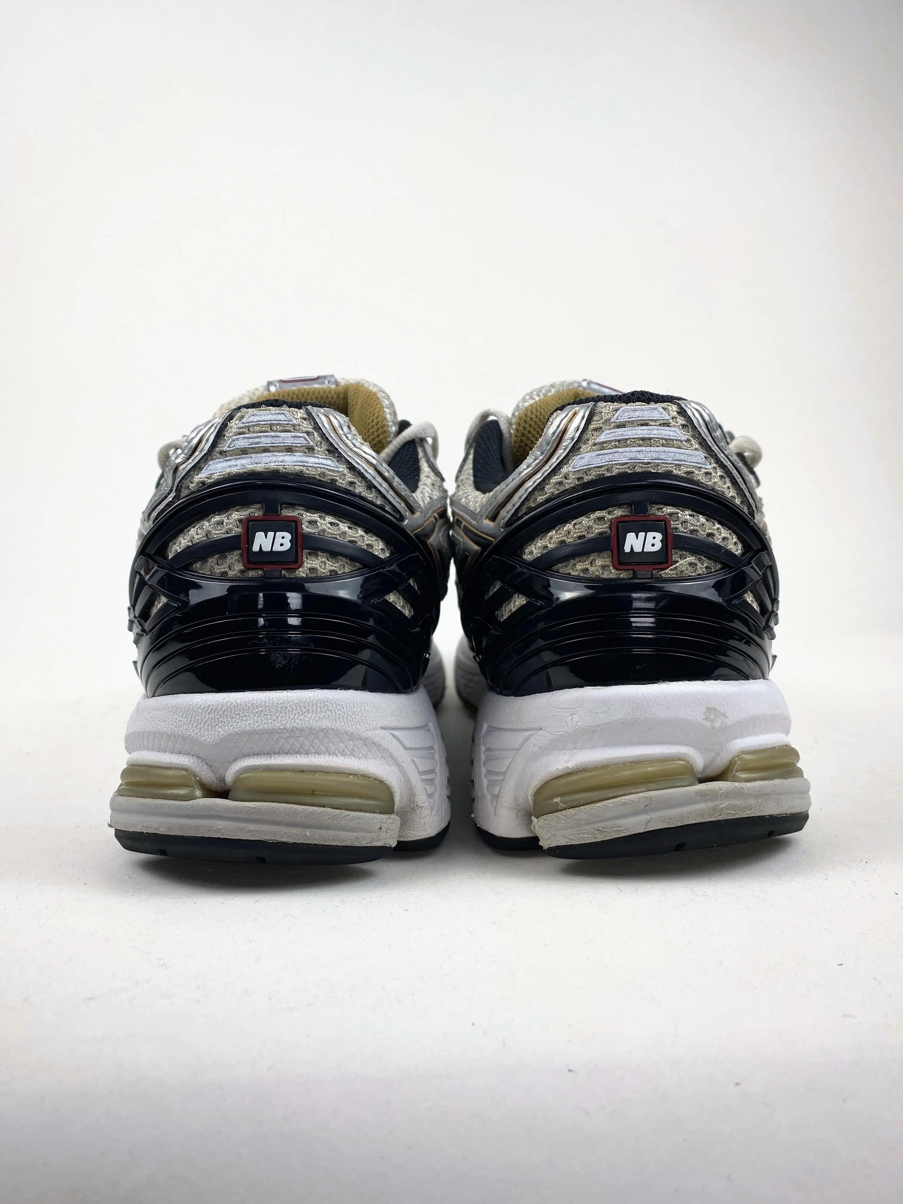 Reconditionné NEW BALANCE Baskets Homme, 1906R, Blanc Très Bon État 3/4