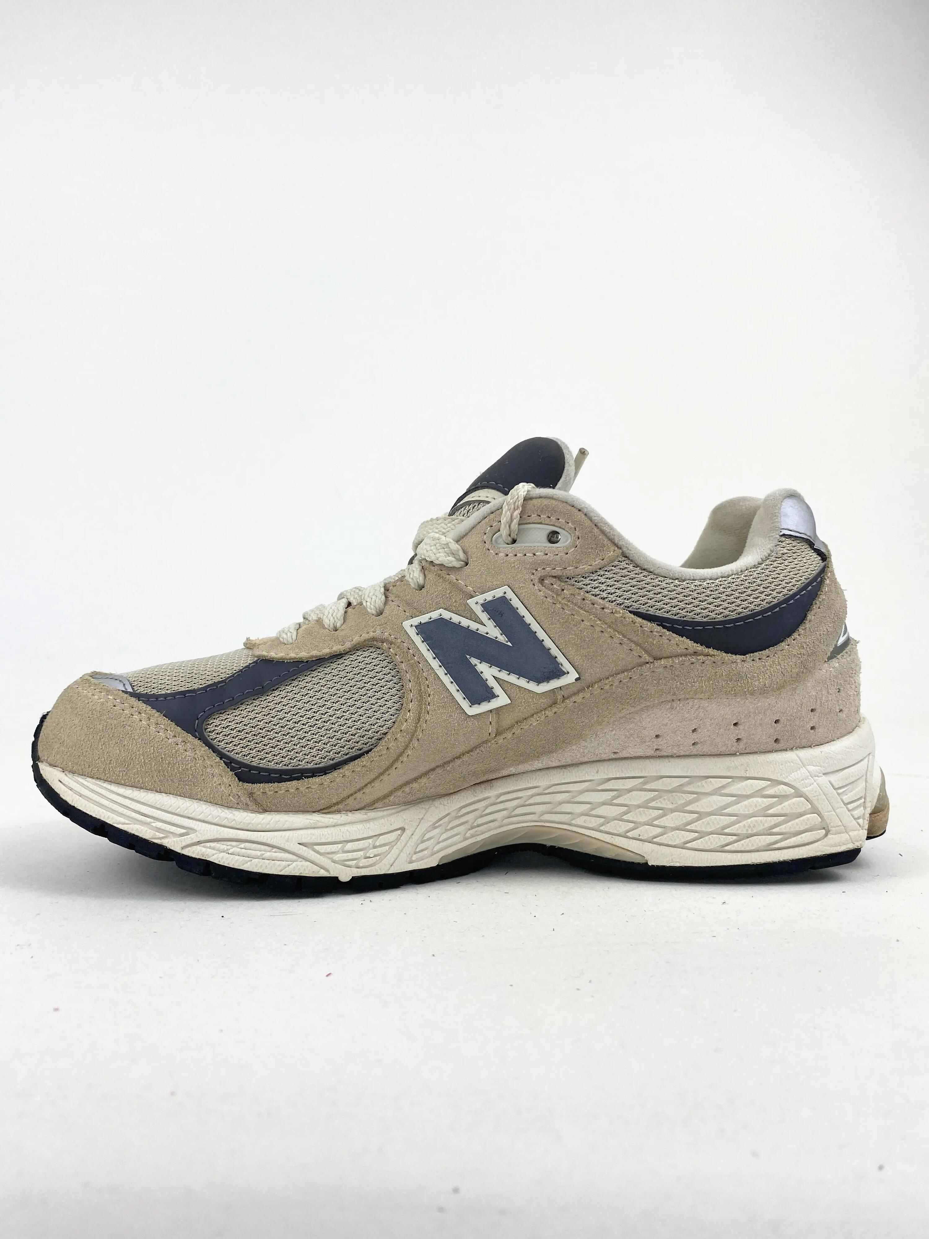 Reconditionné NEW BALANCE Baskets Femme, 2002R, Beige Très Bon État 4/4