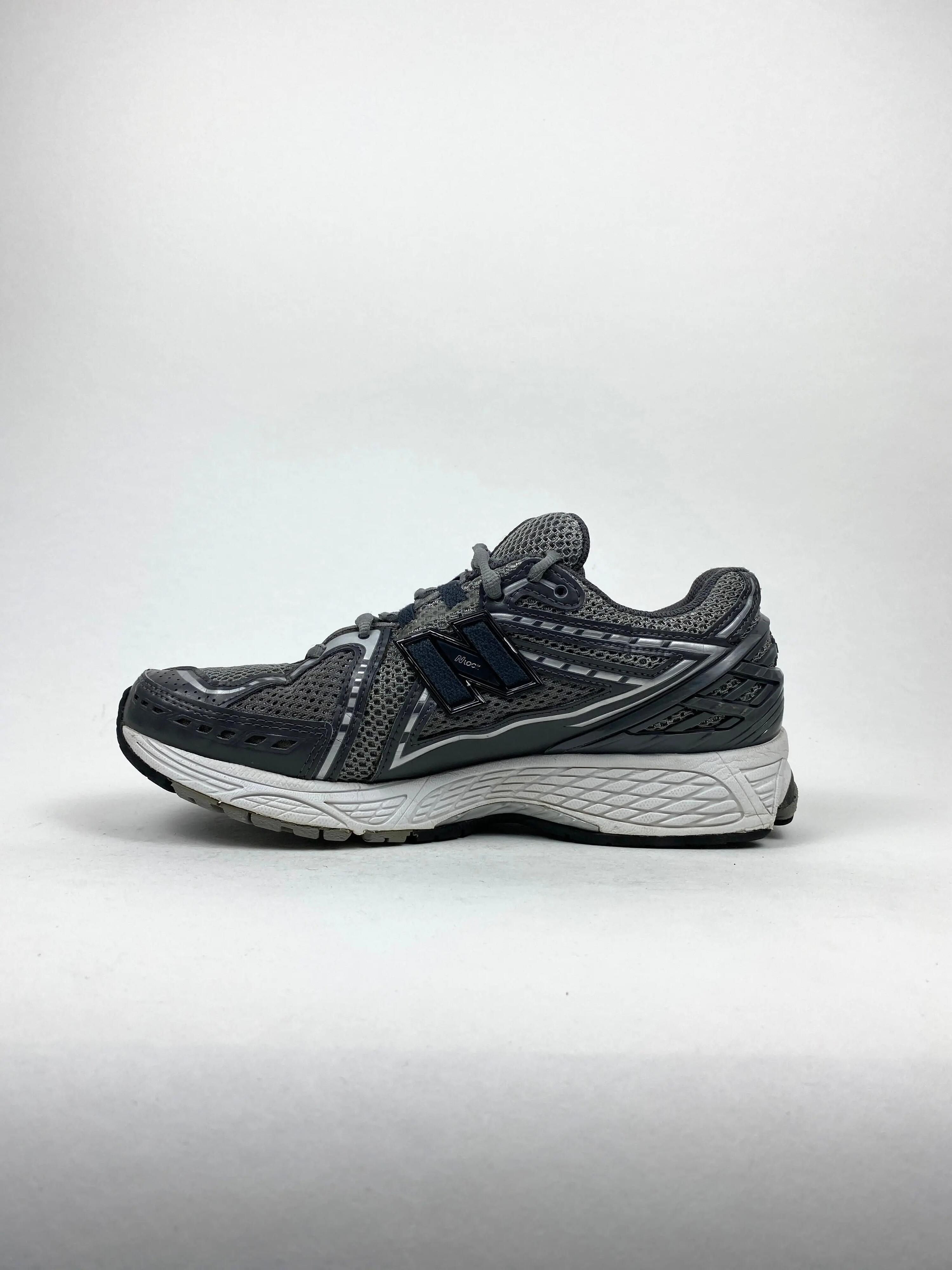 Reconditionné NEW BALANCE Baskets Homme, 1906R, Gris foncé Très Bon État 4/4