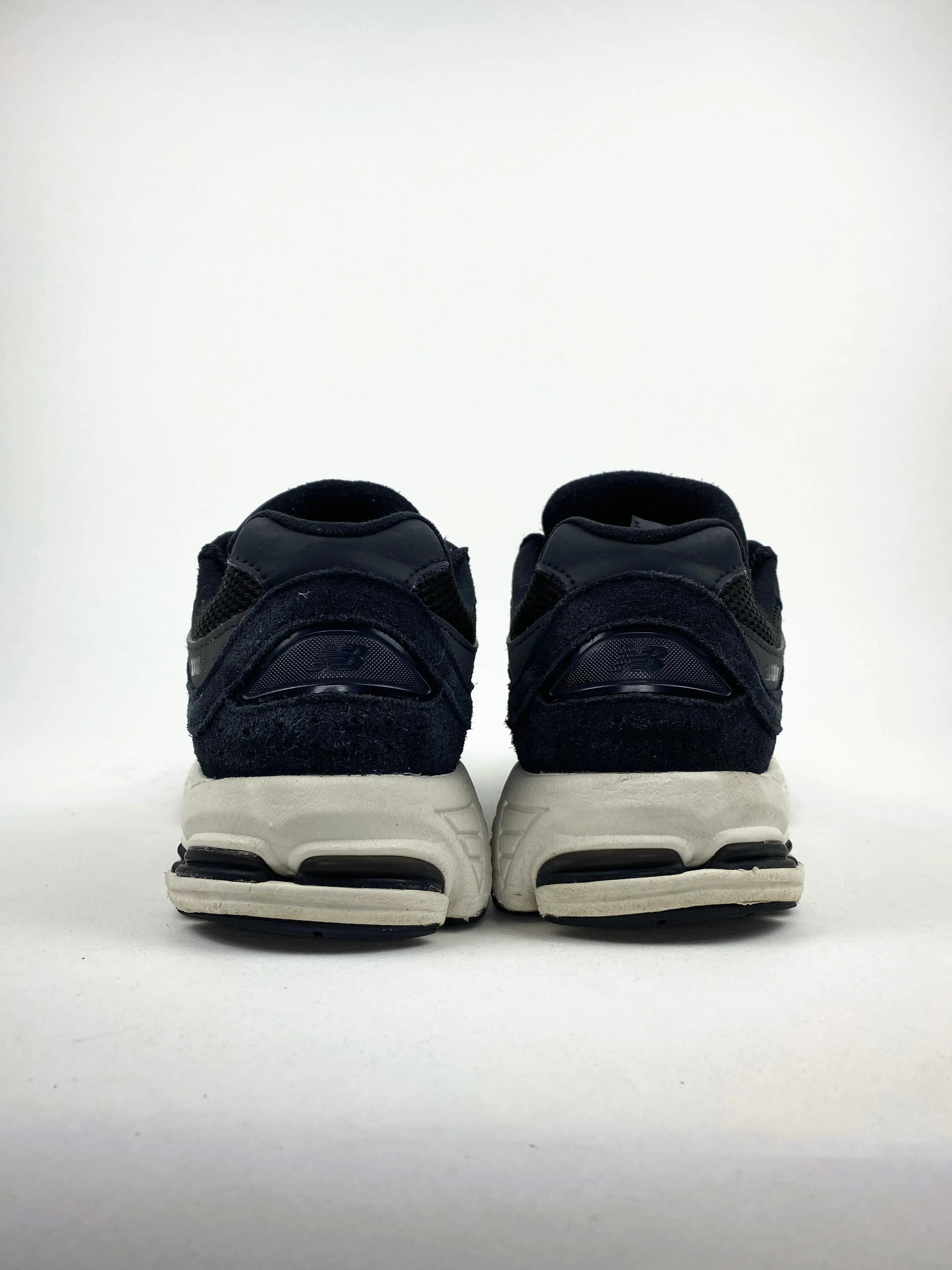 Reconditionné NEW BALANCE Baskets Femme, 2002R, Noir Très Bon État 3/4