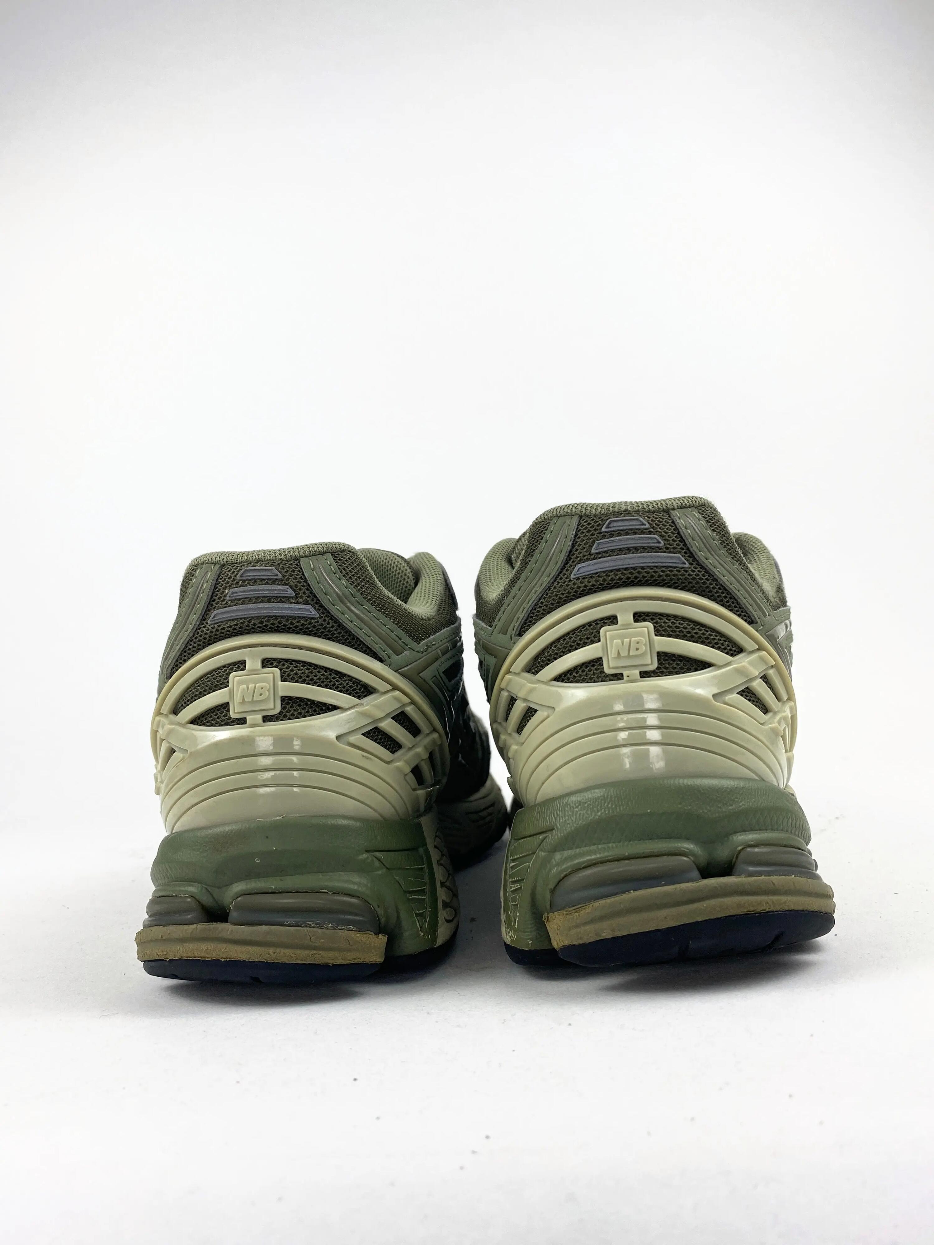 Reconditionné NEW BALANCE Baskets Homme, 1906R, Kaki Très Bon État 3/4