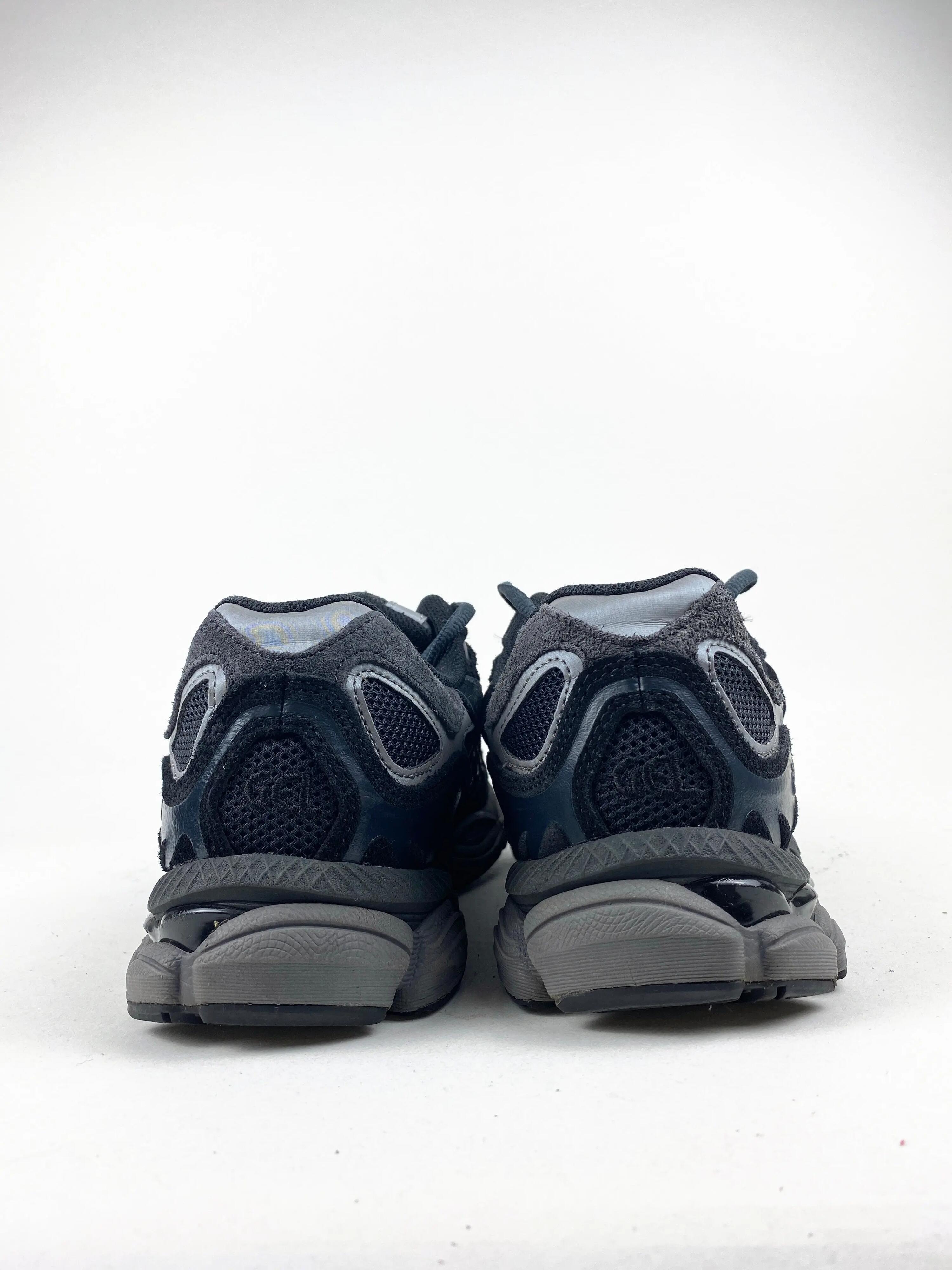 Reconditionné ASICS Baskets Homme, Gel-NYC, Gris foncé Très Bon État 3/4