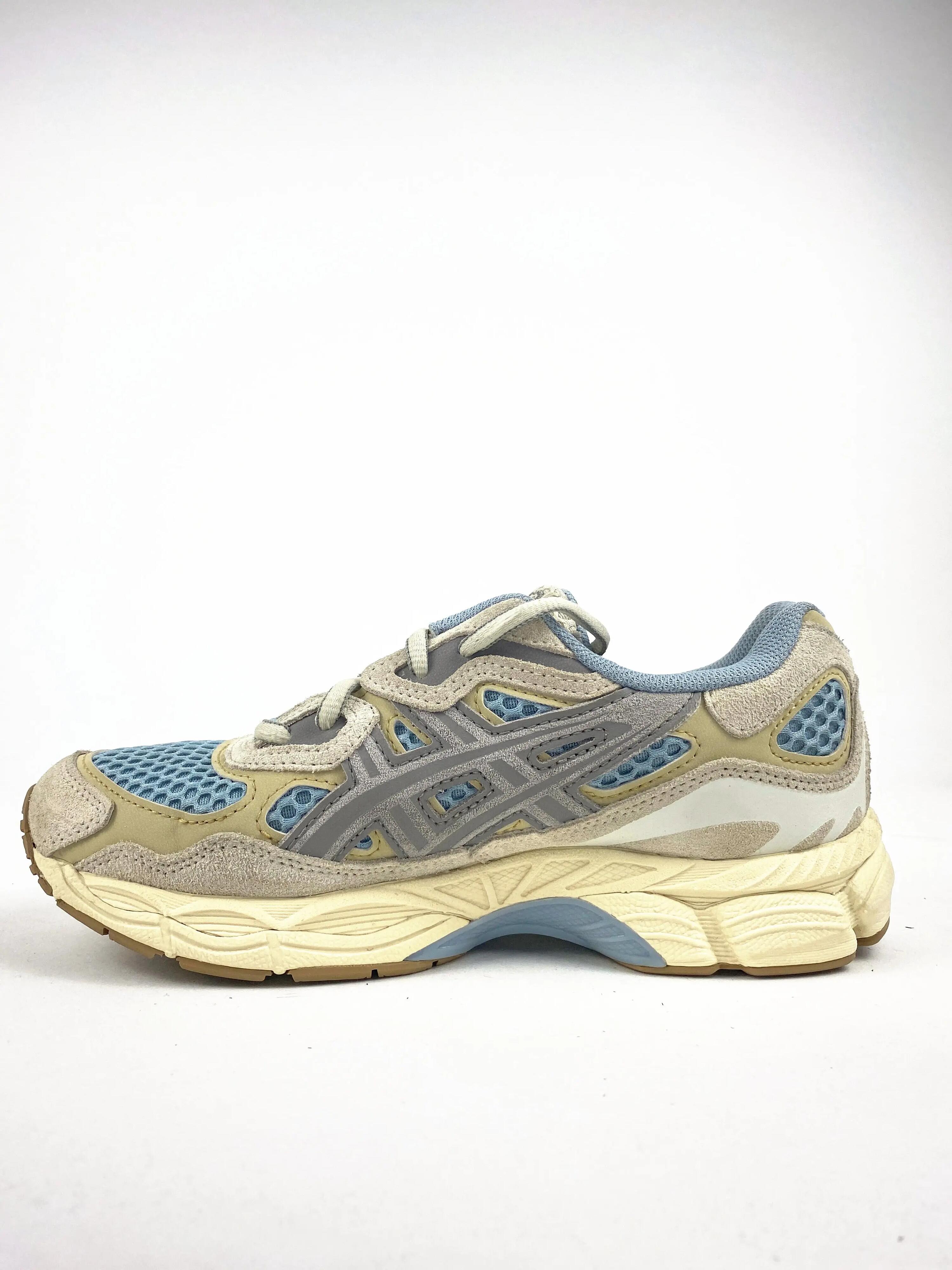 Reconditionné ASICS Baskets Femme, Gel-NYC, Gris clair Très Bon État 4/4